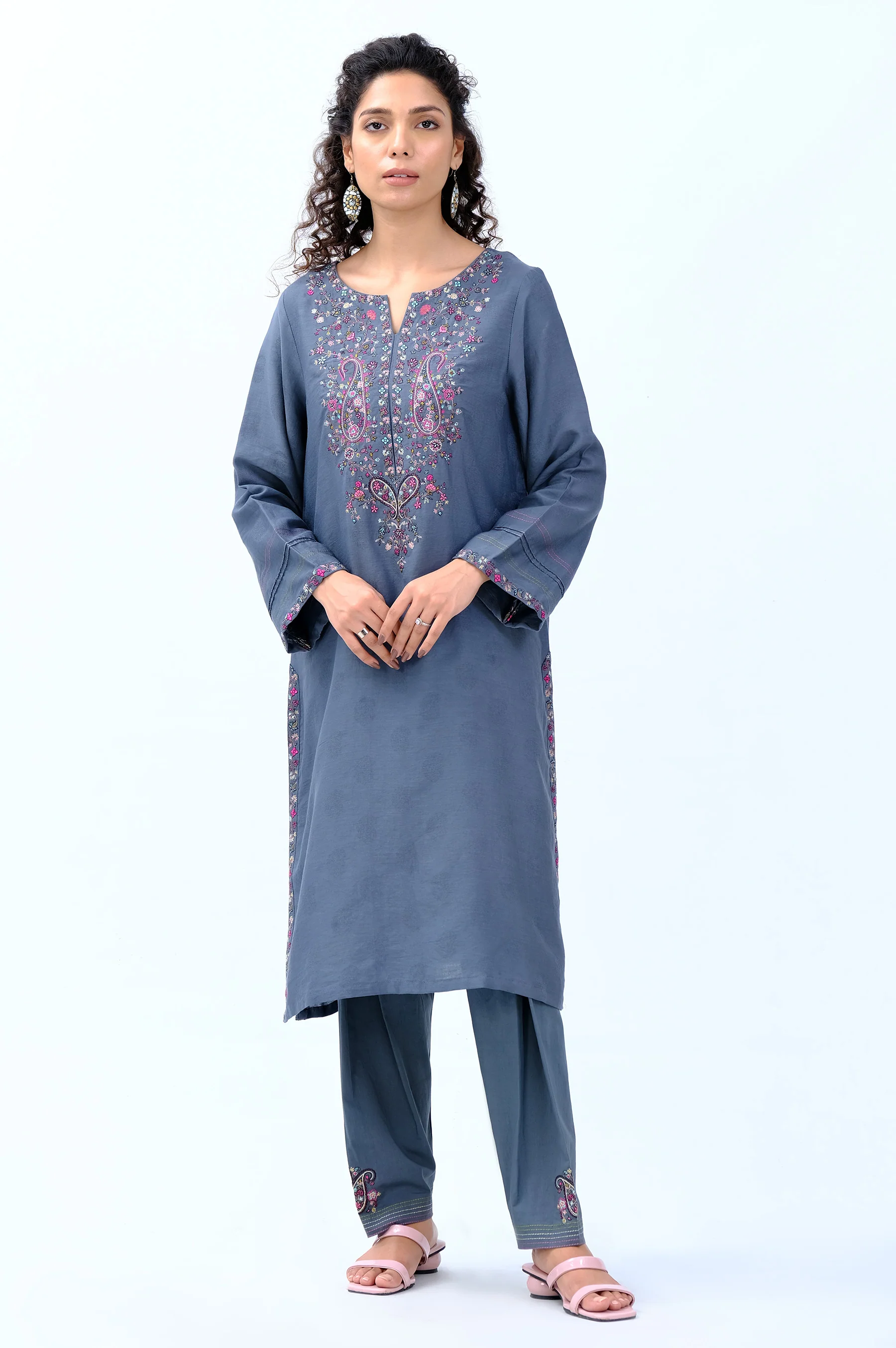 Stitched 2 Piece Satin Jacquard Suit - Image 2