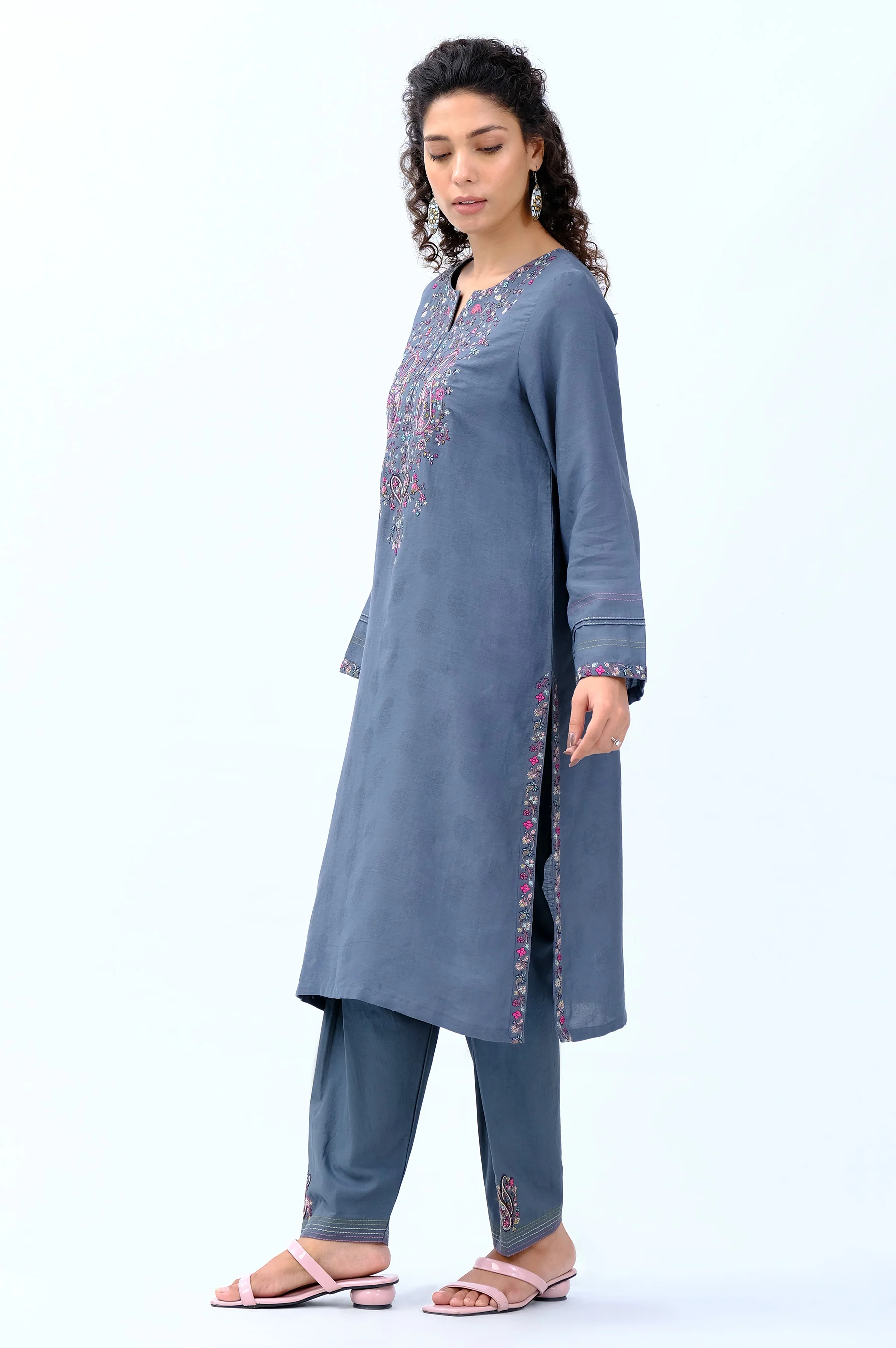 Stitched 2 Piece Satin Jacquard Suit - Image 4