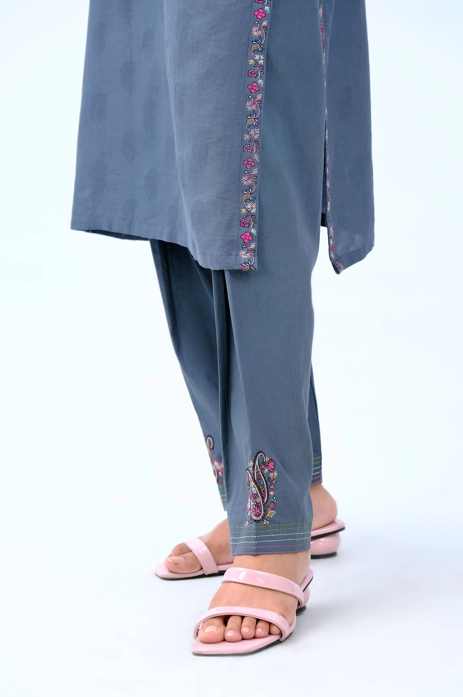 Stitched 2 Piece Satin Jacquard Suit - Image 6