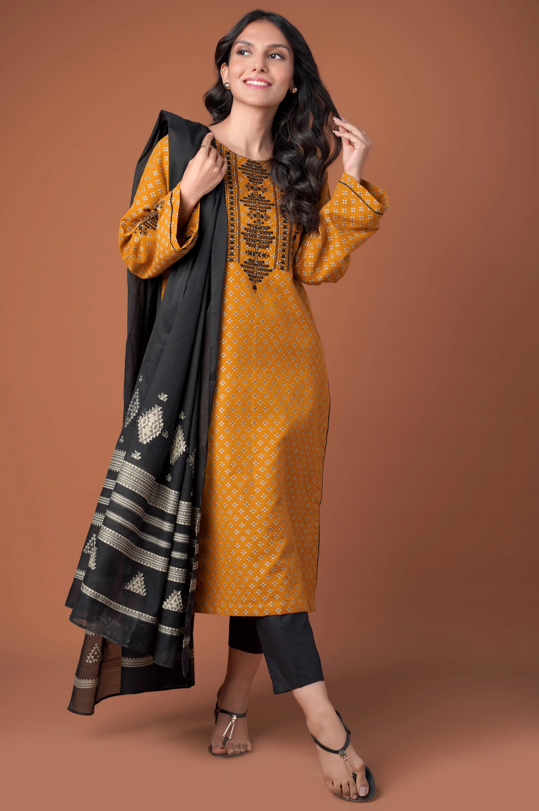 Stitched 2 Piece Color Jacquard Suit - Image 2