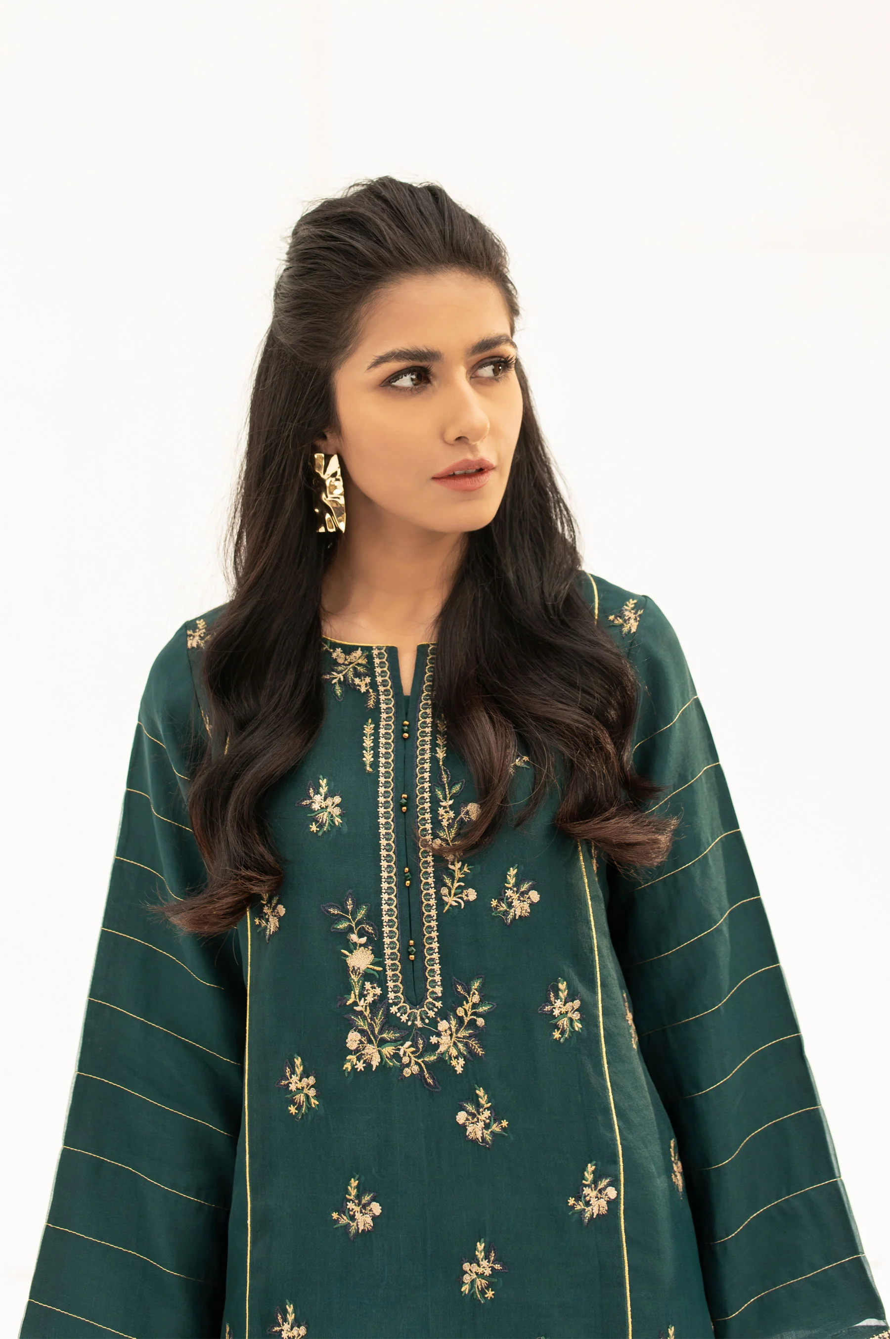 Stitched 2 Pieces Embroidered Organza Outfit - Image 3