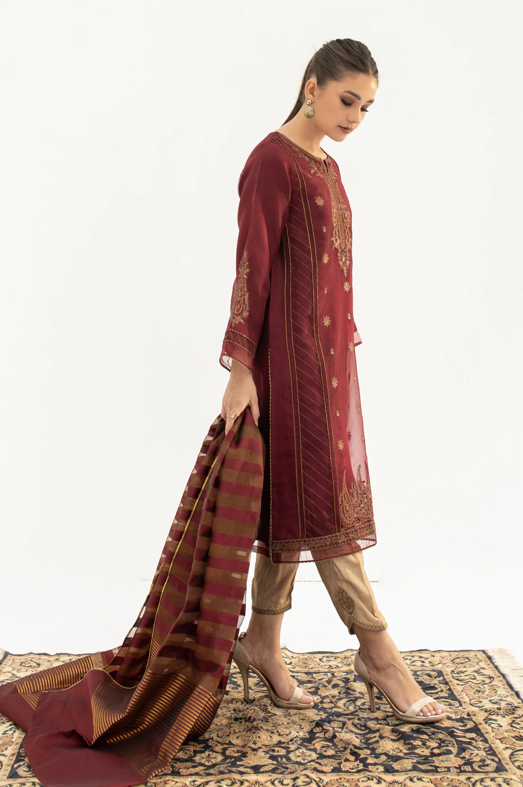Stitched 2 Pieces Organza Outfit - Image 2