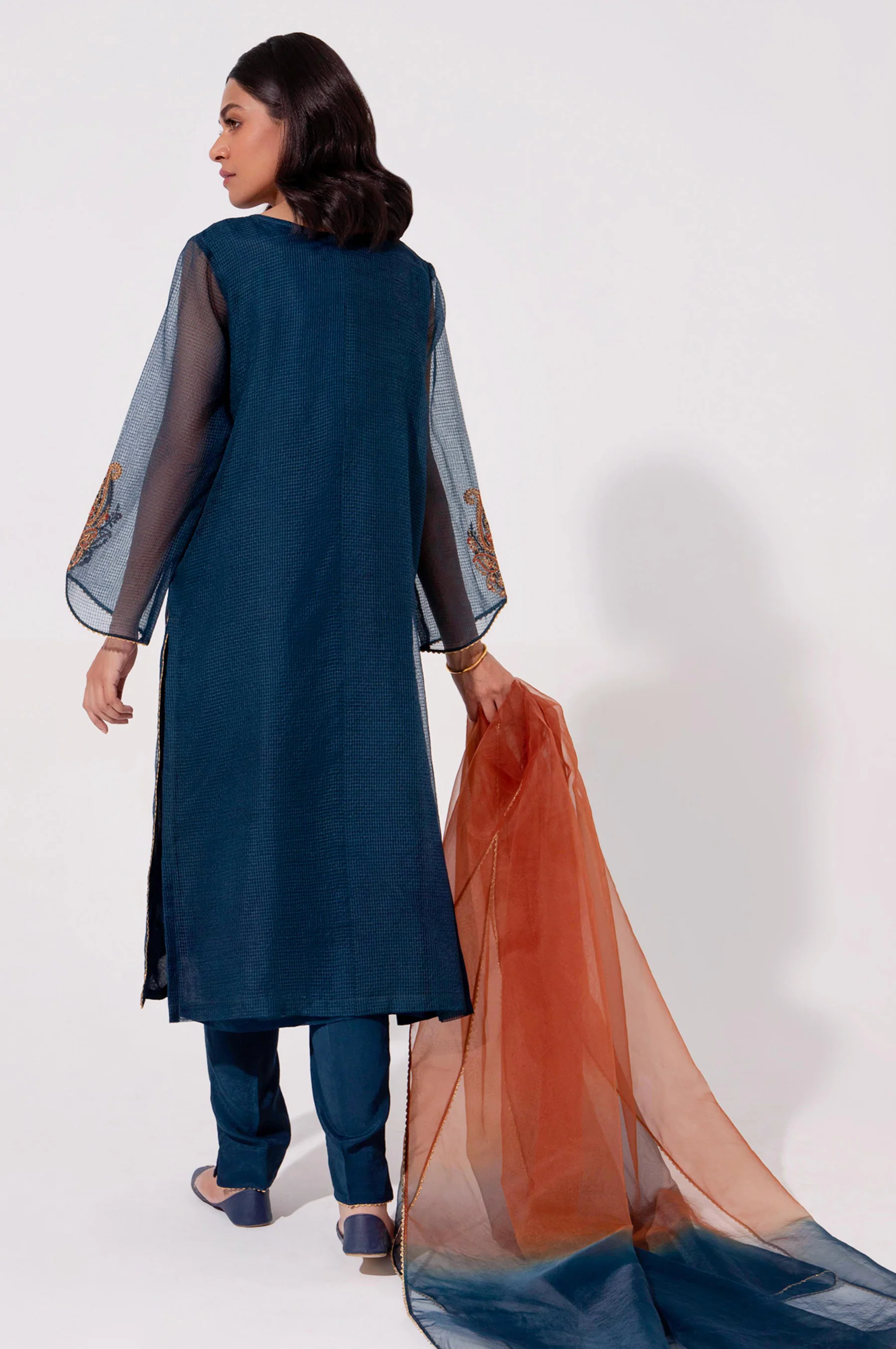 Stitched 2 Piece Embroidered Textured Organza Suit. - Image 2