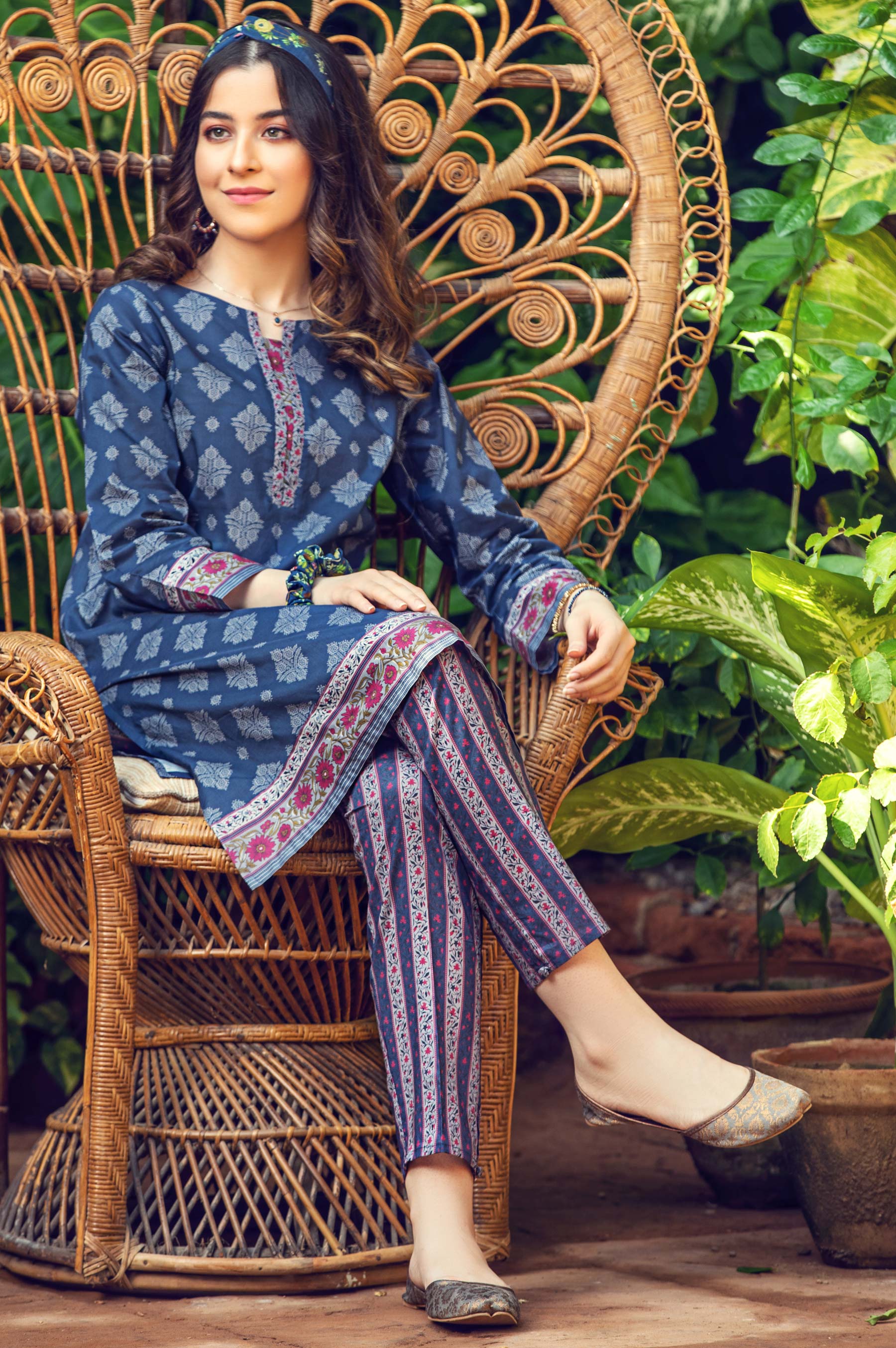 Stitched 2 Piece Printed Cambric Suit - Image 3