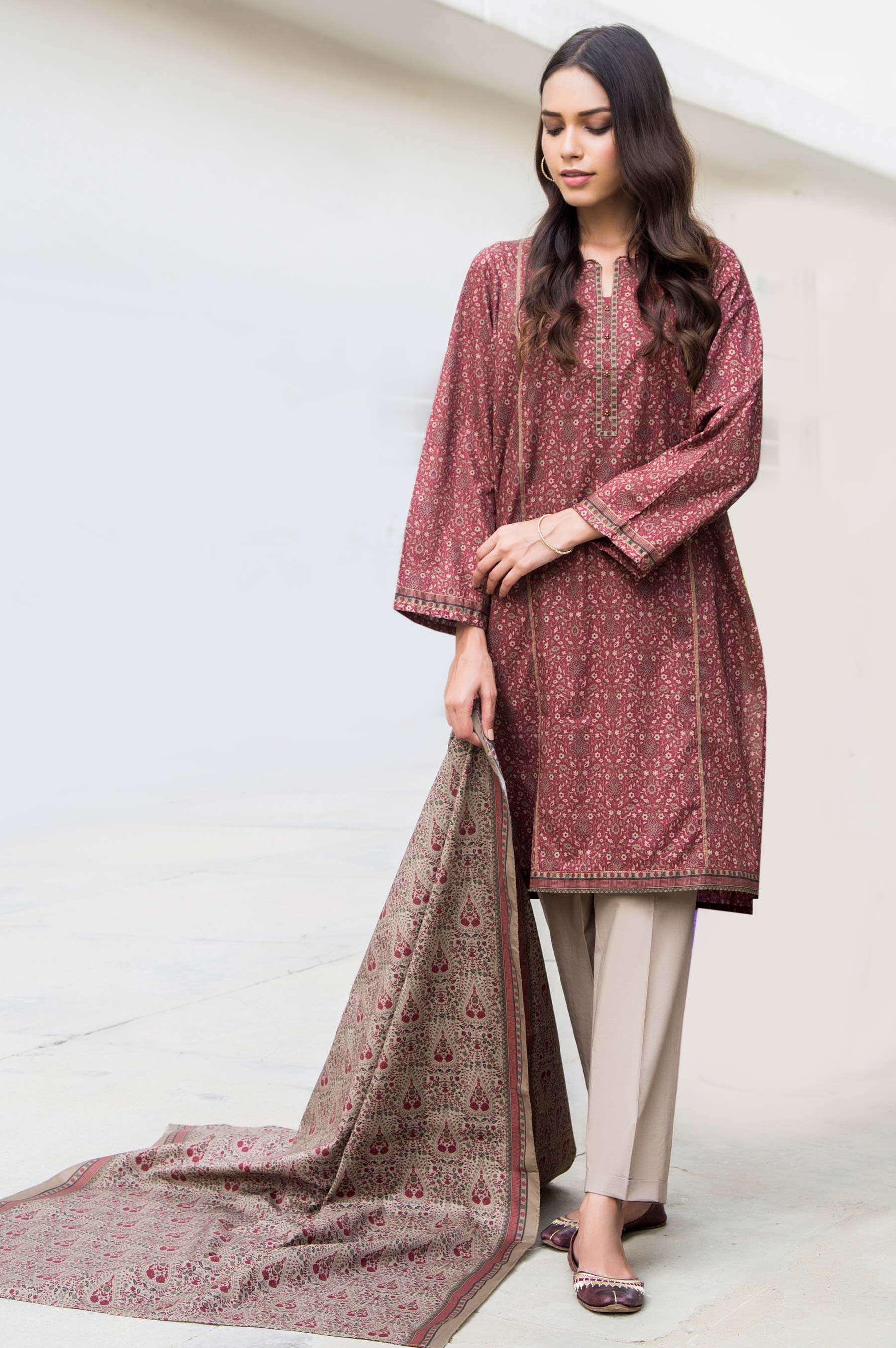 Stitched 2 Piece Printed Cambric Suit