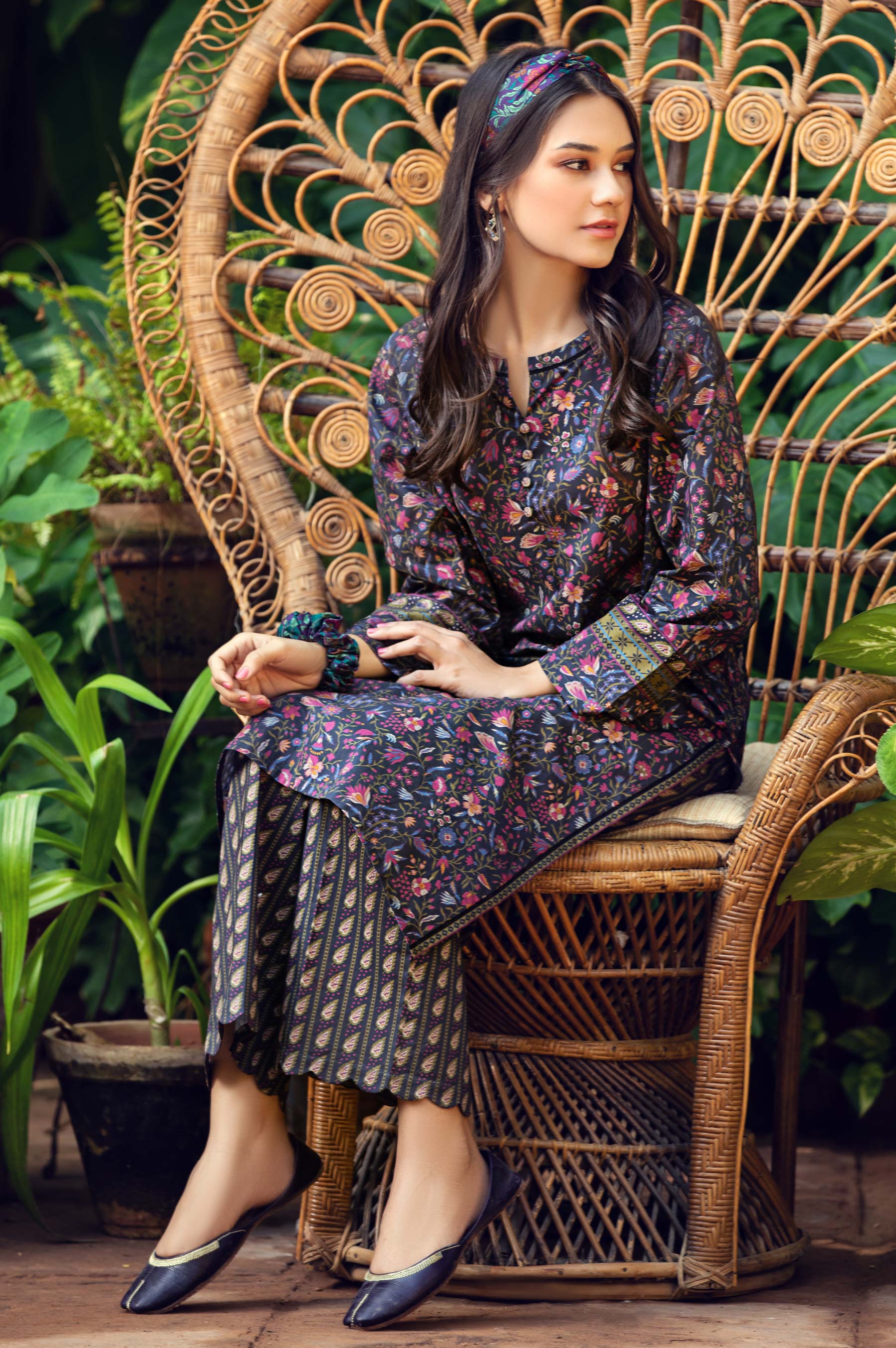 Stitched 2 Piece Printed Cambric Suit - Image 3