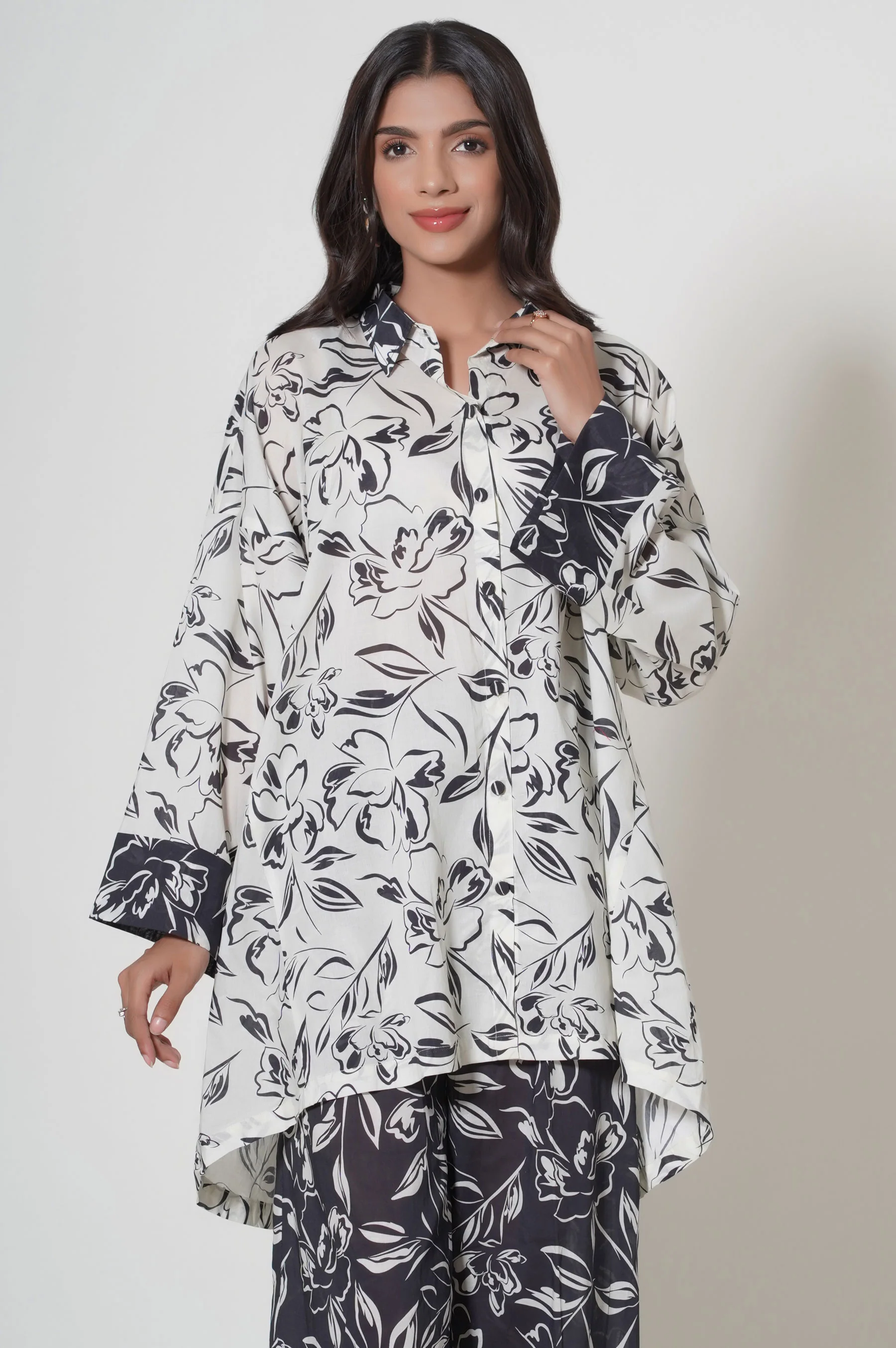 Stitched 2 Piece Printed Cambric Suit - Image 5