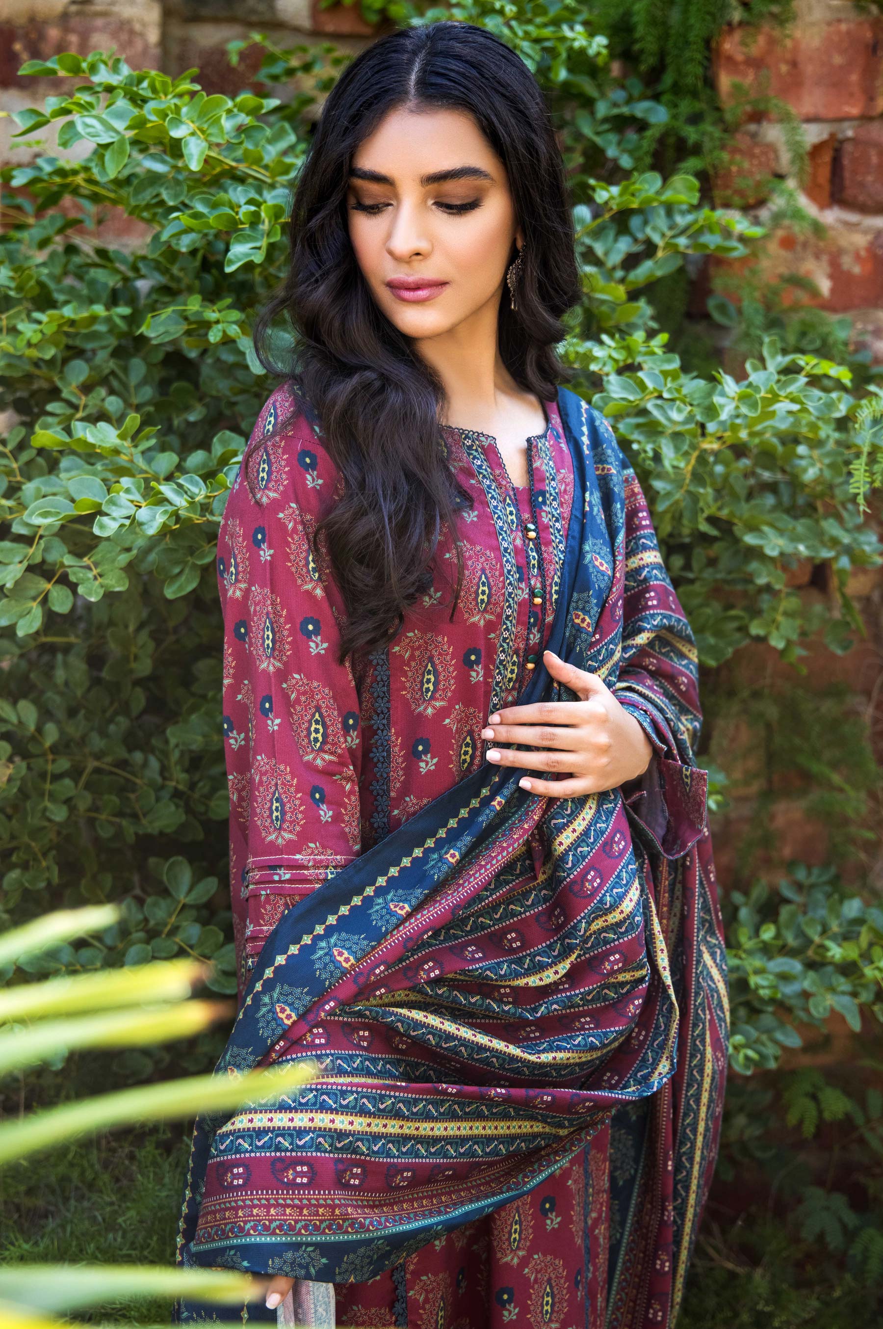 Stitched 2 Piece Printed Doria Linen Viscose Suit - Image 4