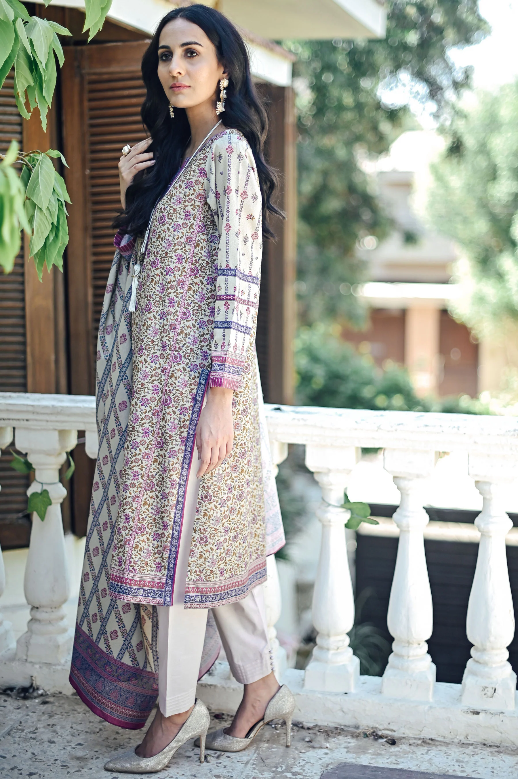 Stitched 2 Piece Printed Karandi Suit - Image 5