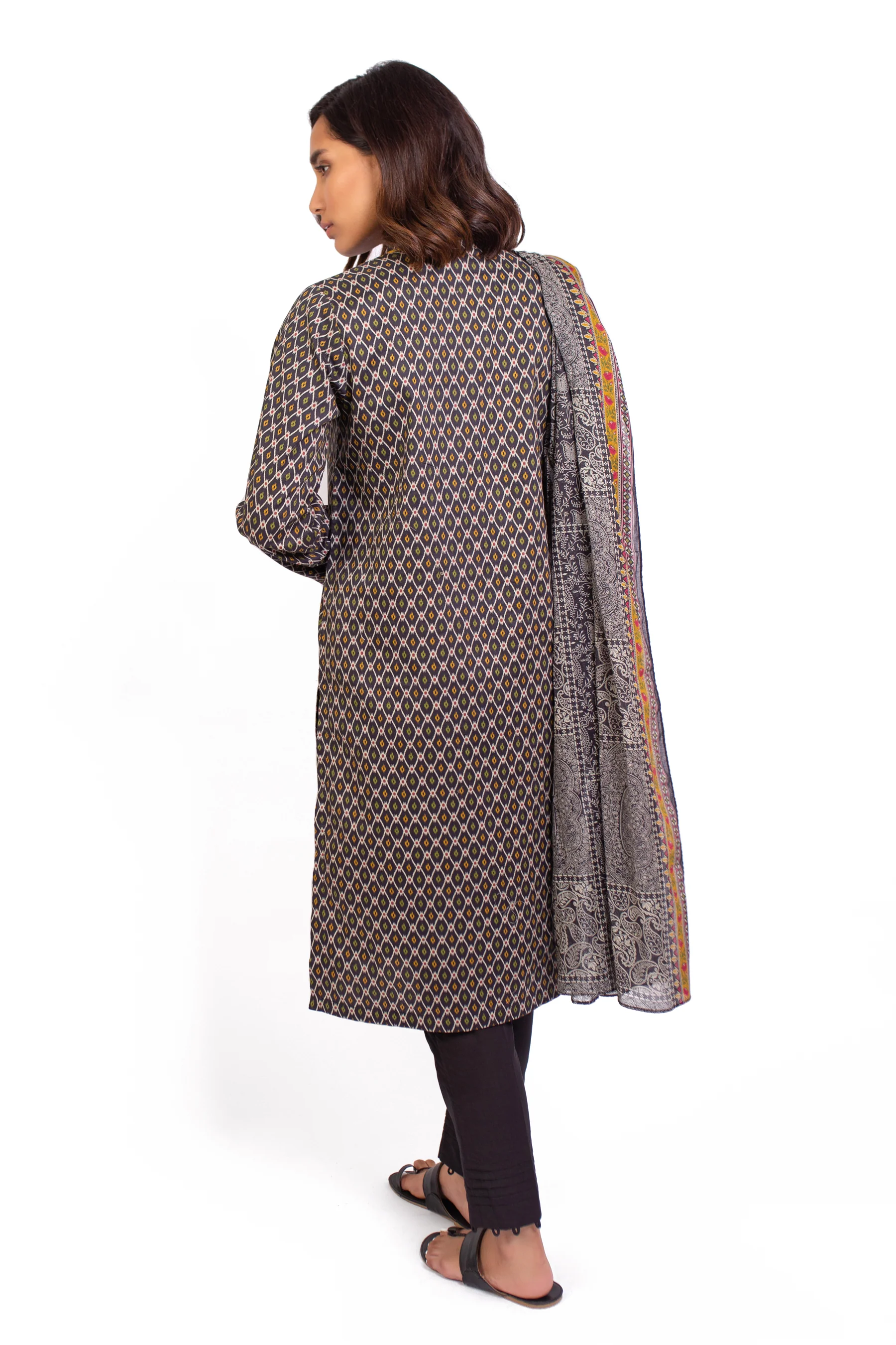 Stitched 2 Piece Printed Khaddar Suit - Image 4