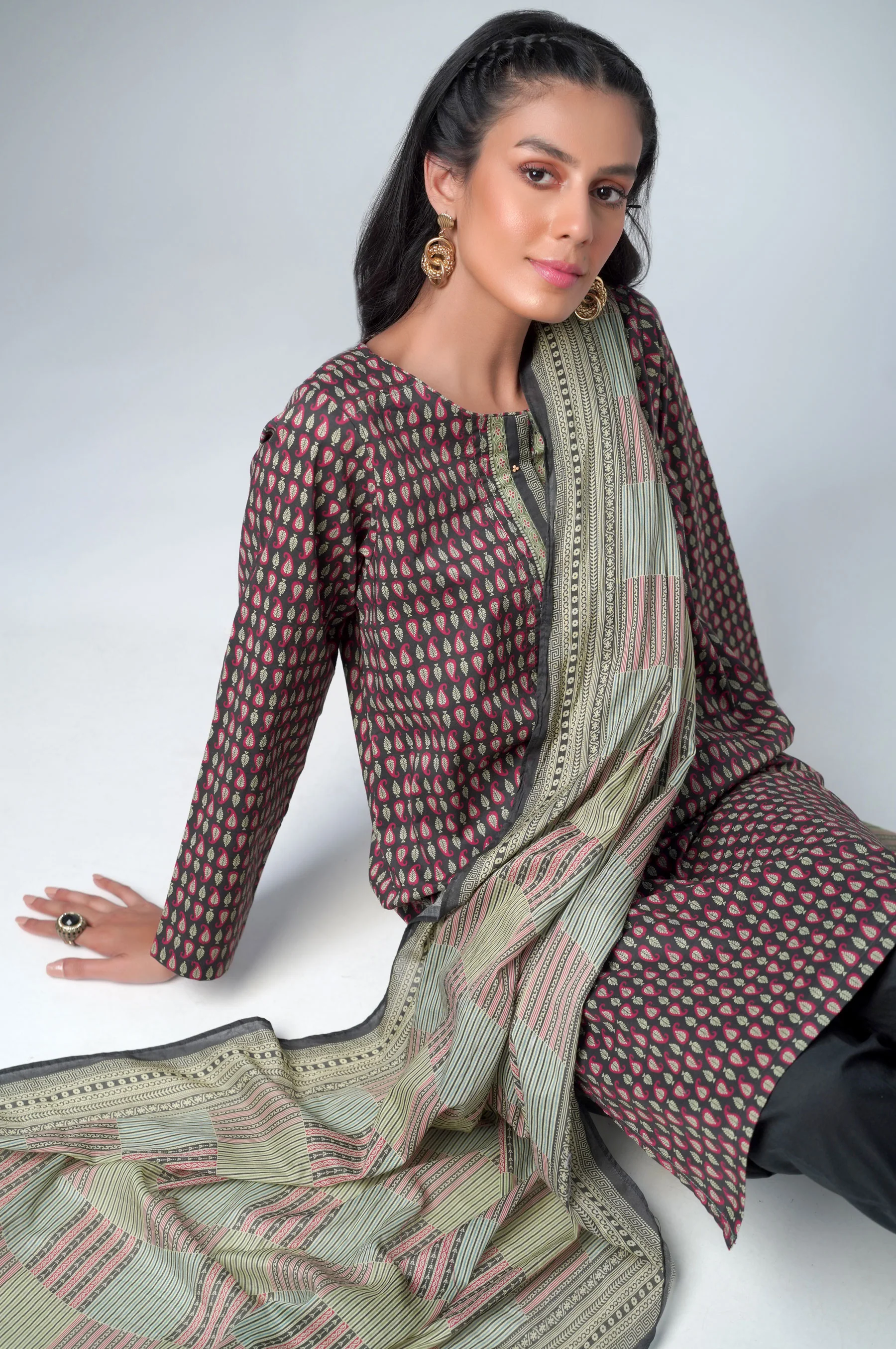 Stitched 2 Piece Printed Lawn Suit - Image 3