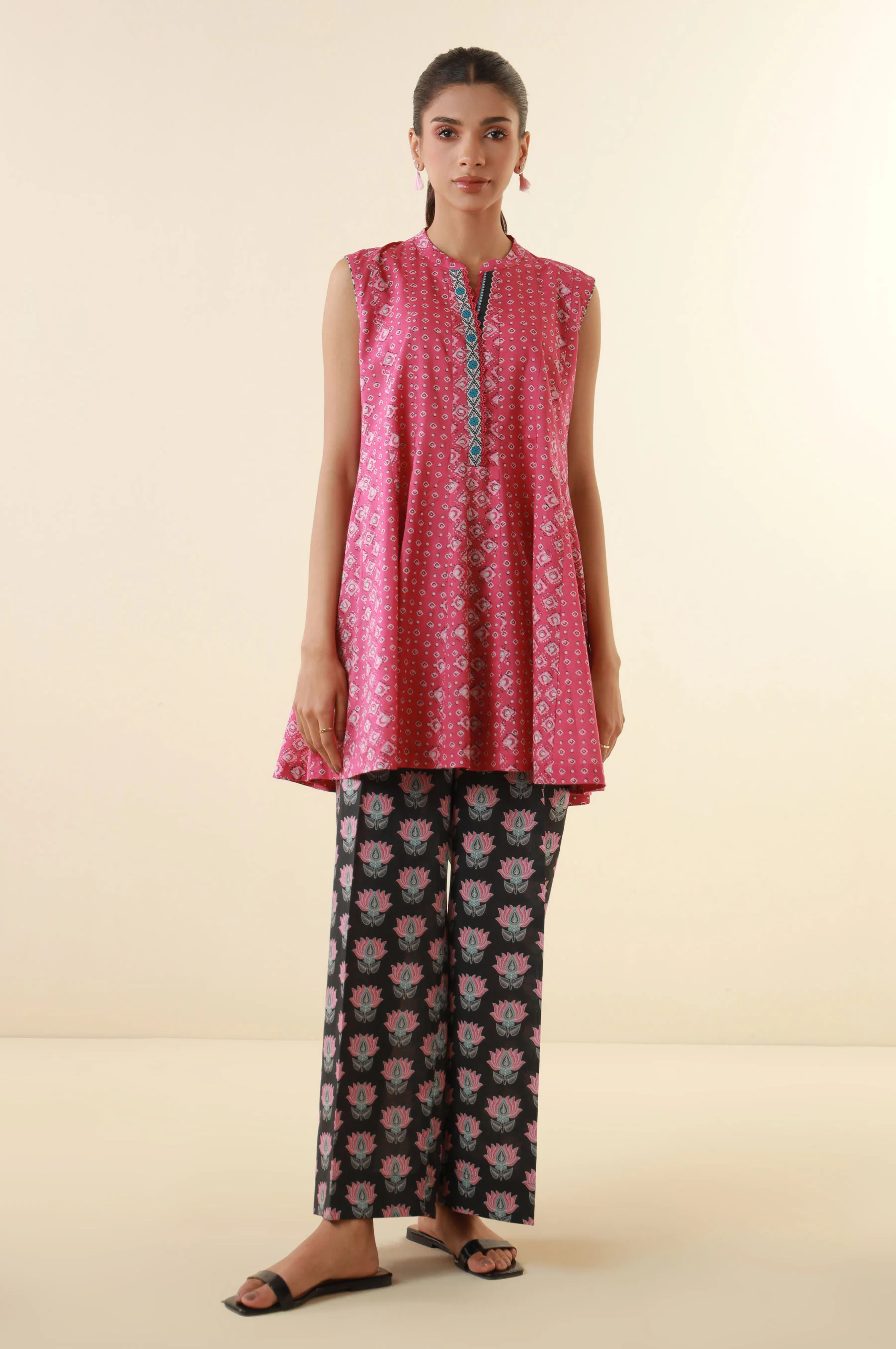 PRINTED SUIT