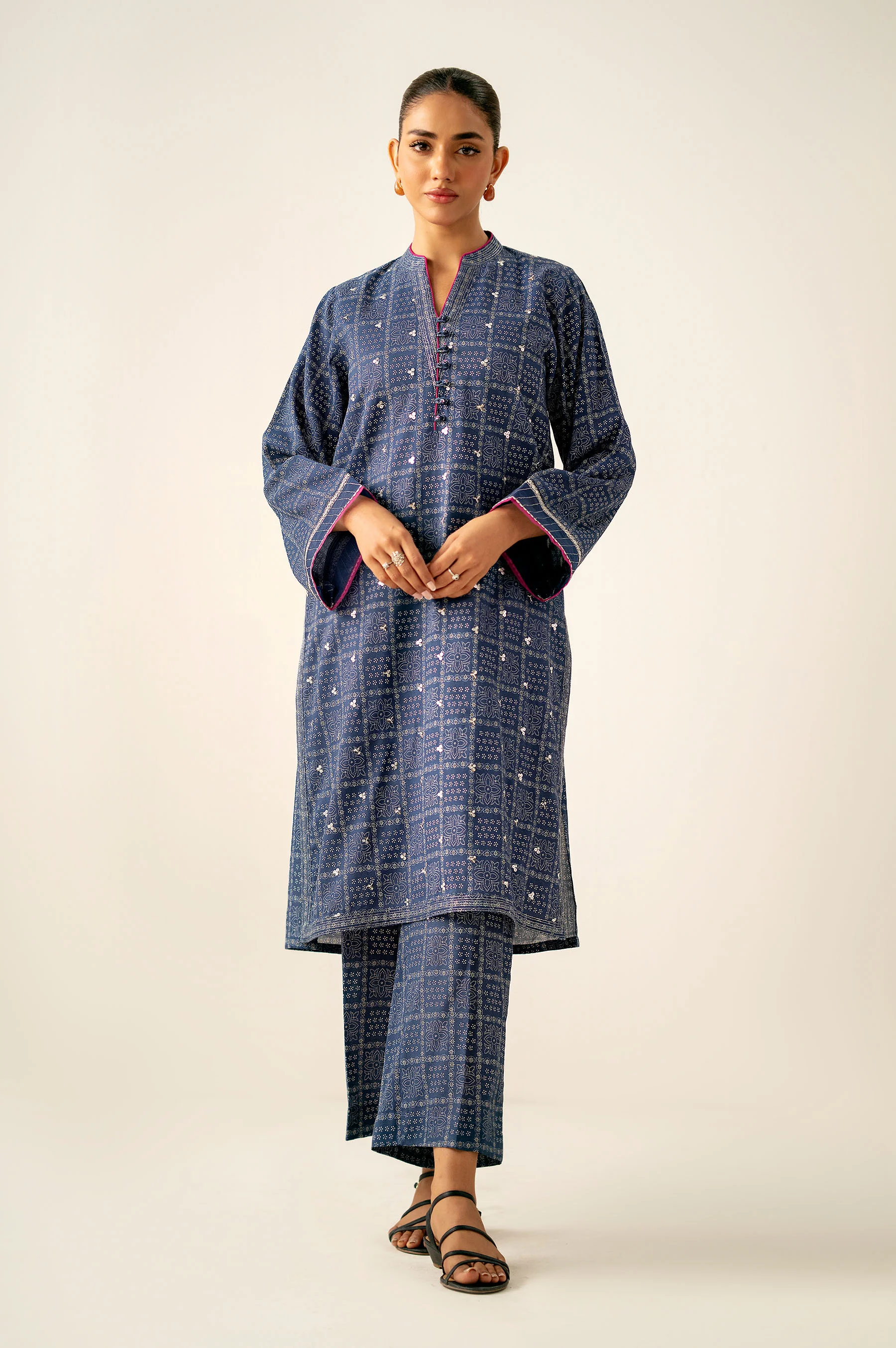 PRINTED SUIT