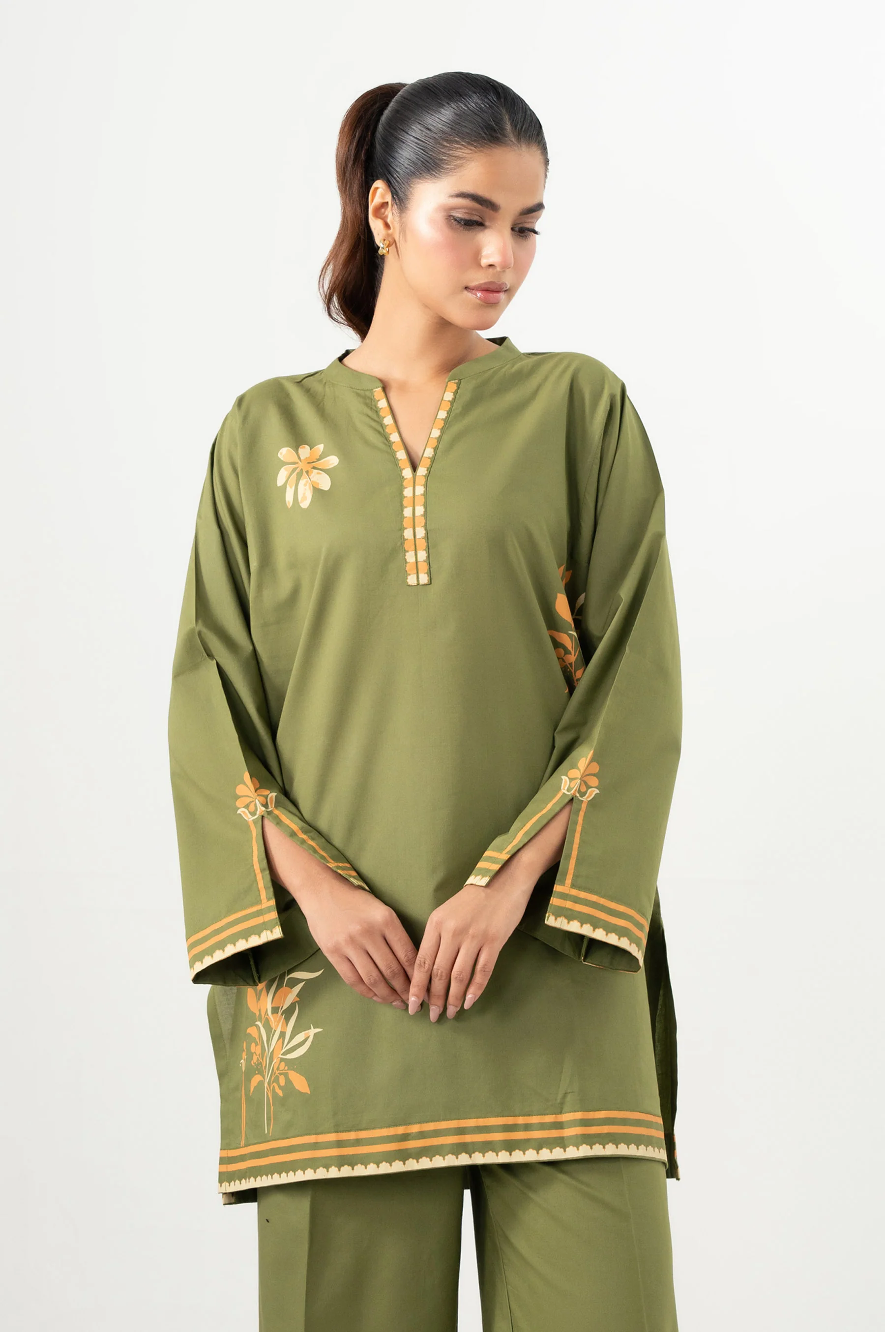 Stitched 2 Piece Screen Printed Cambric Suit - Image 4