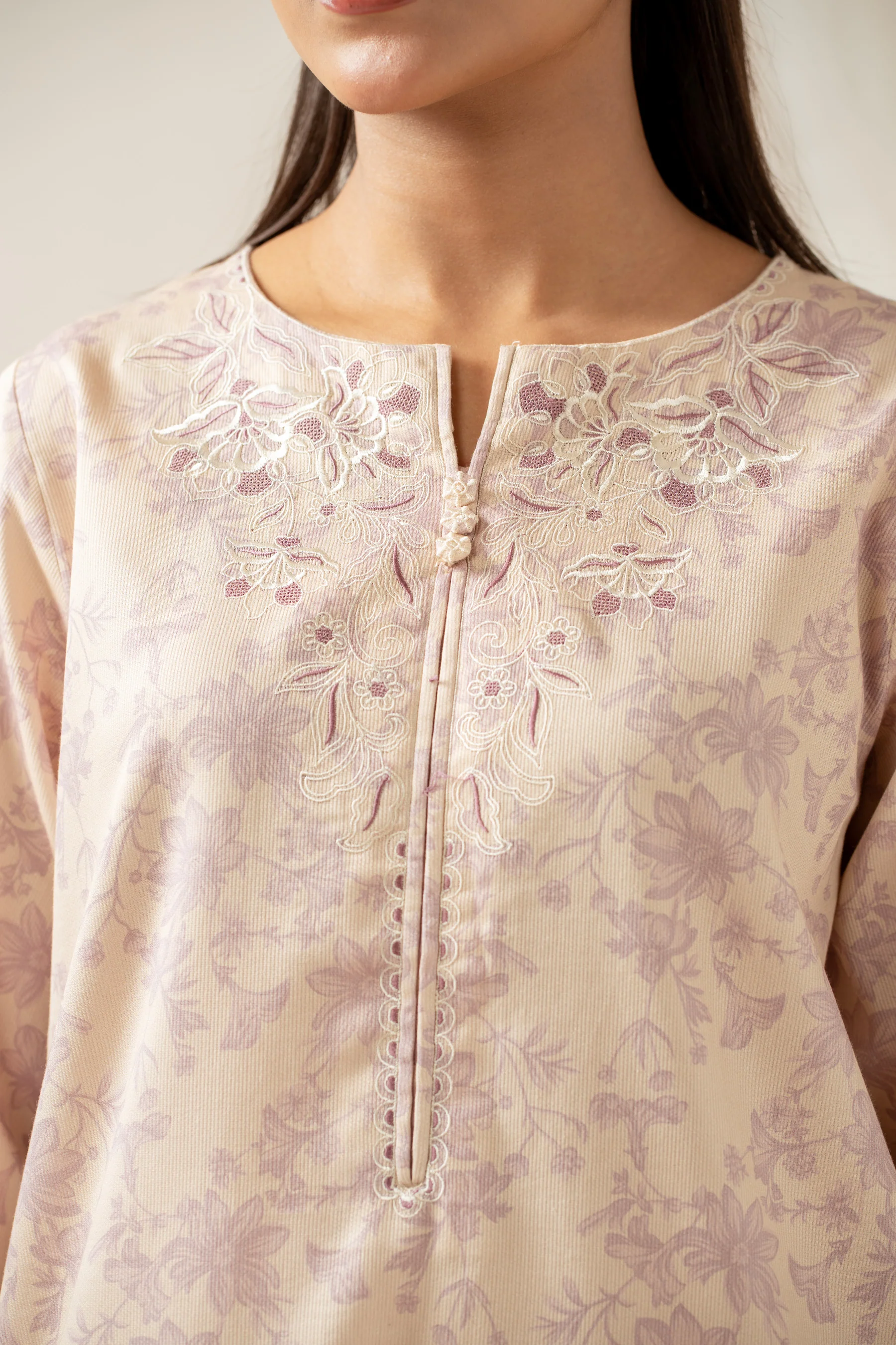 STITCHED EMBROIDERED SHIRT BOTTOM - Image 3