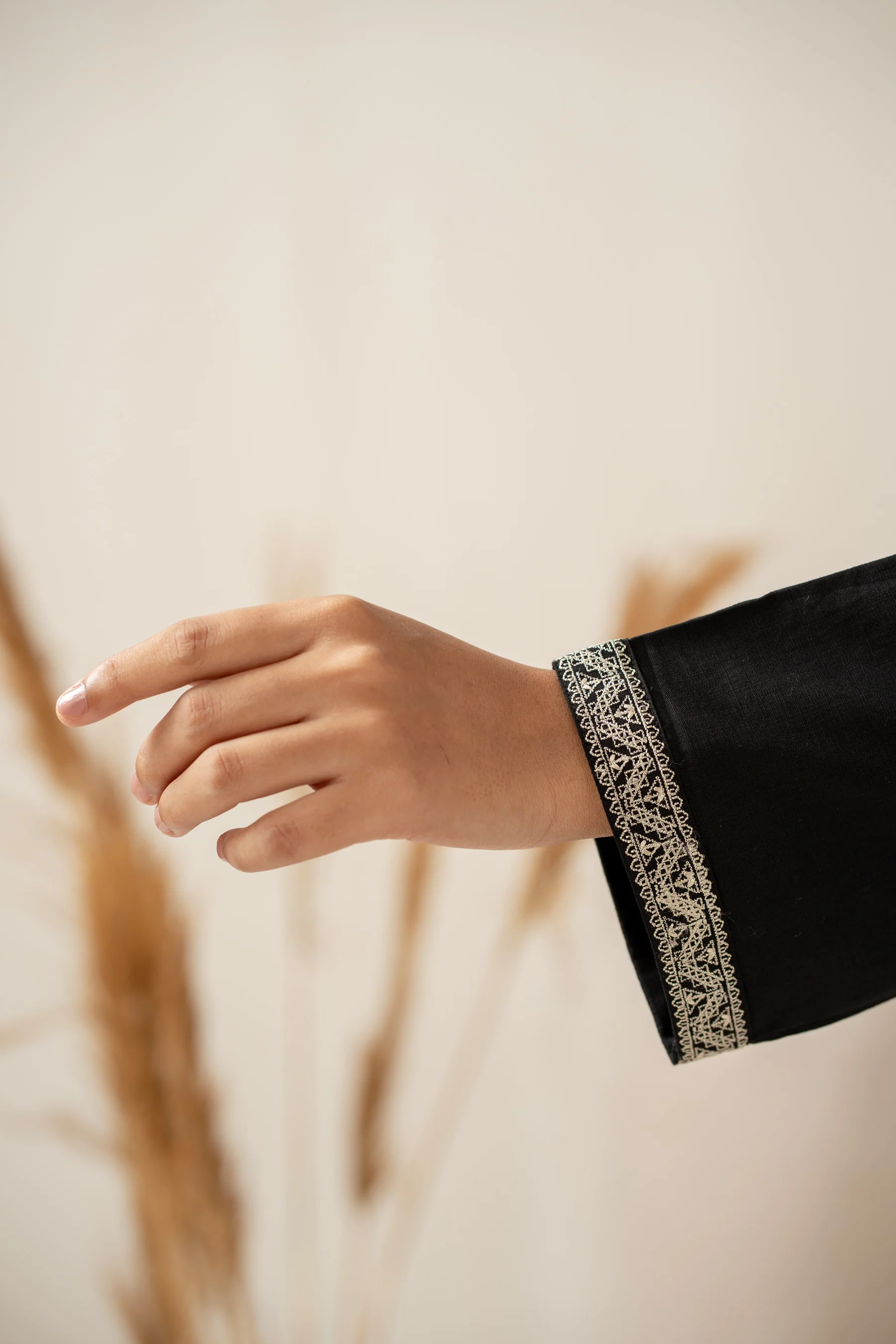 STITCHED EMBROIDERED SHIRT BOTTOM - Image 4