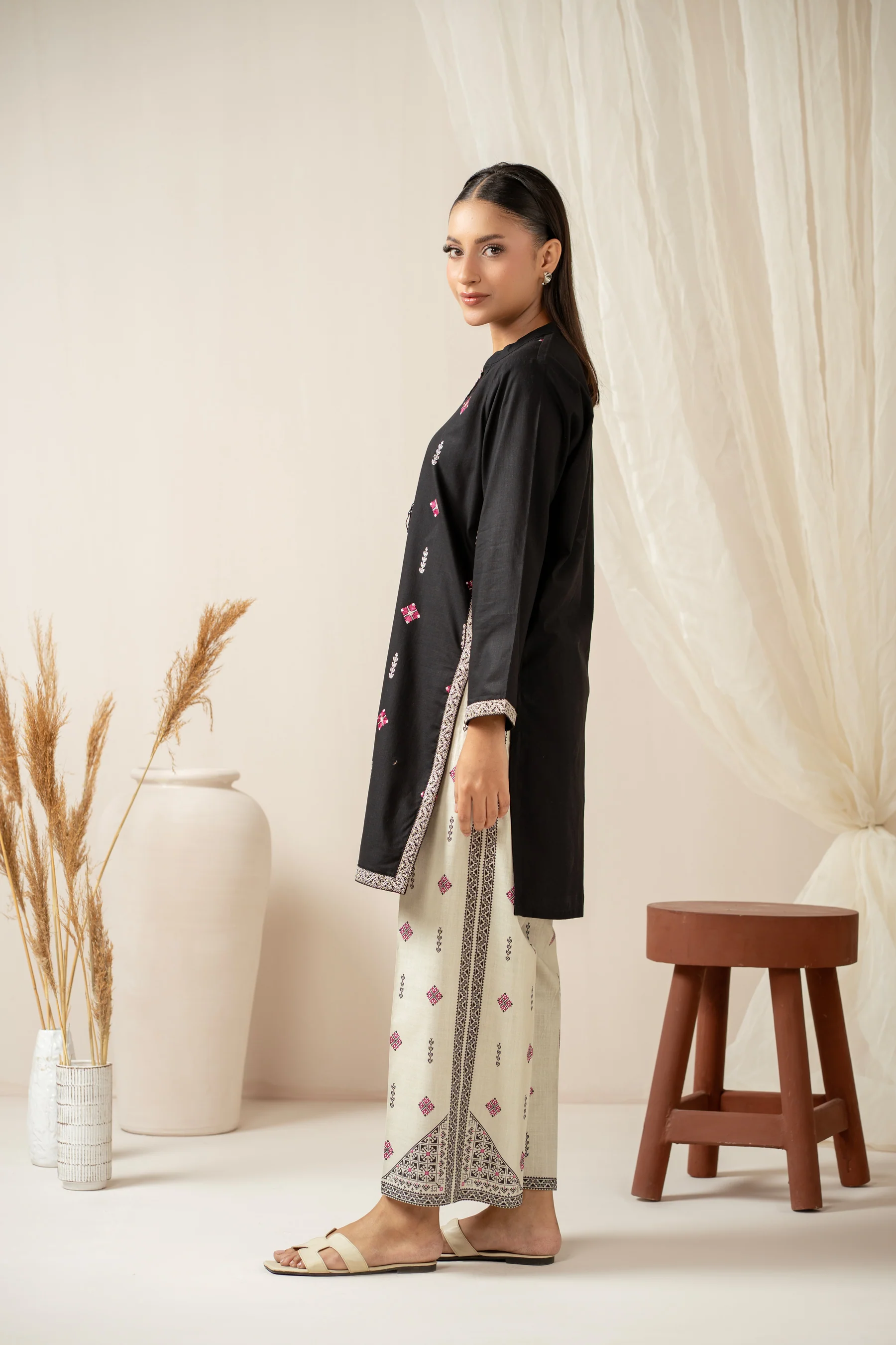 STITCHED EMBROIDERED SHIRT BOTTOM - Image 7