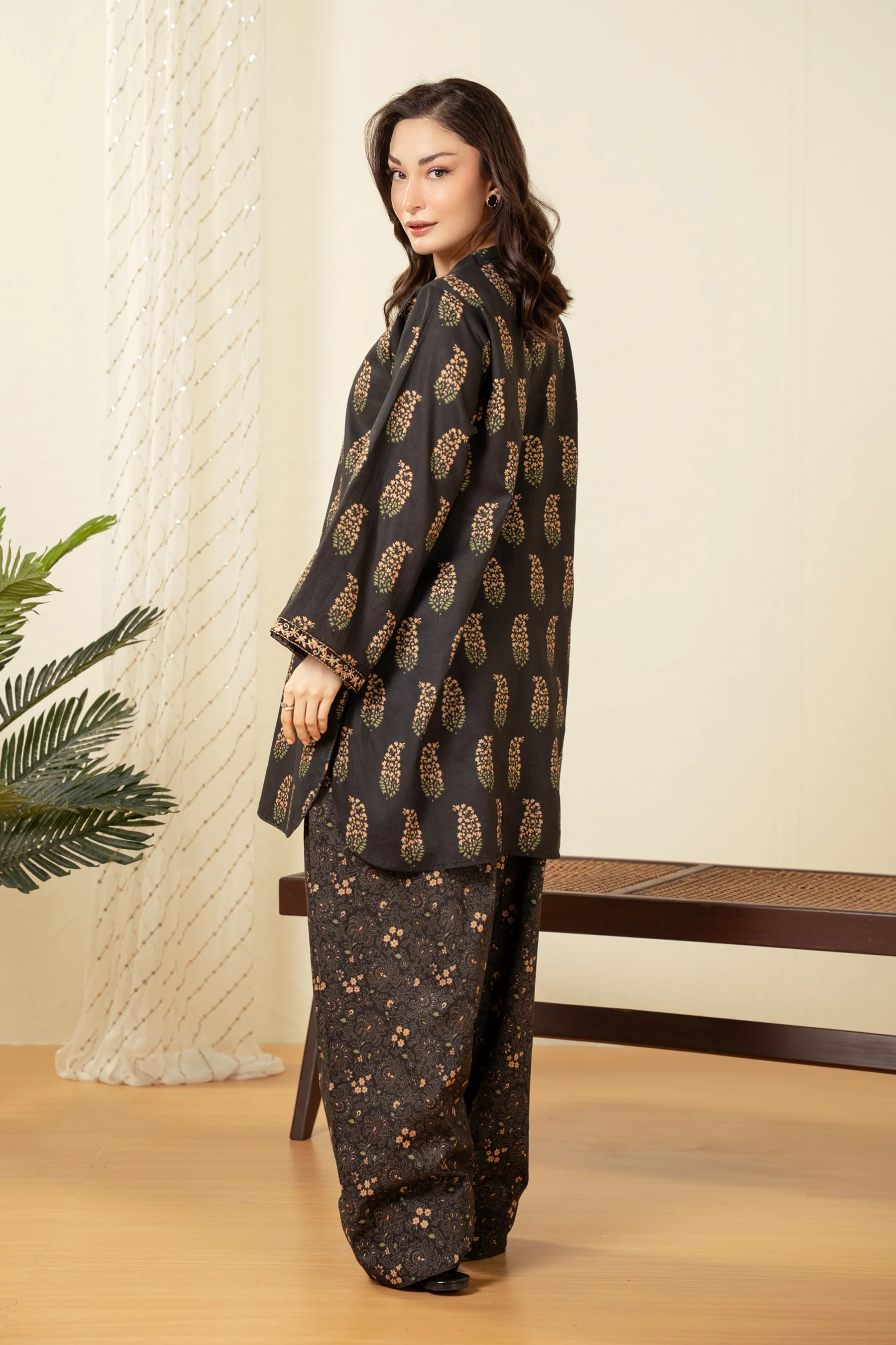 STITCHED EMBROIDERED SHIRT BOTTOM - Image 3