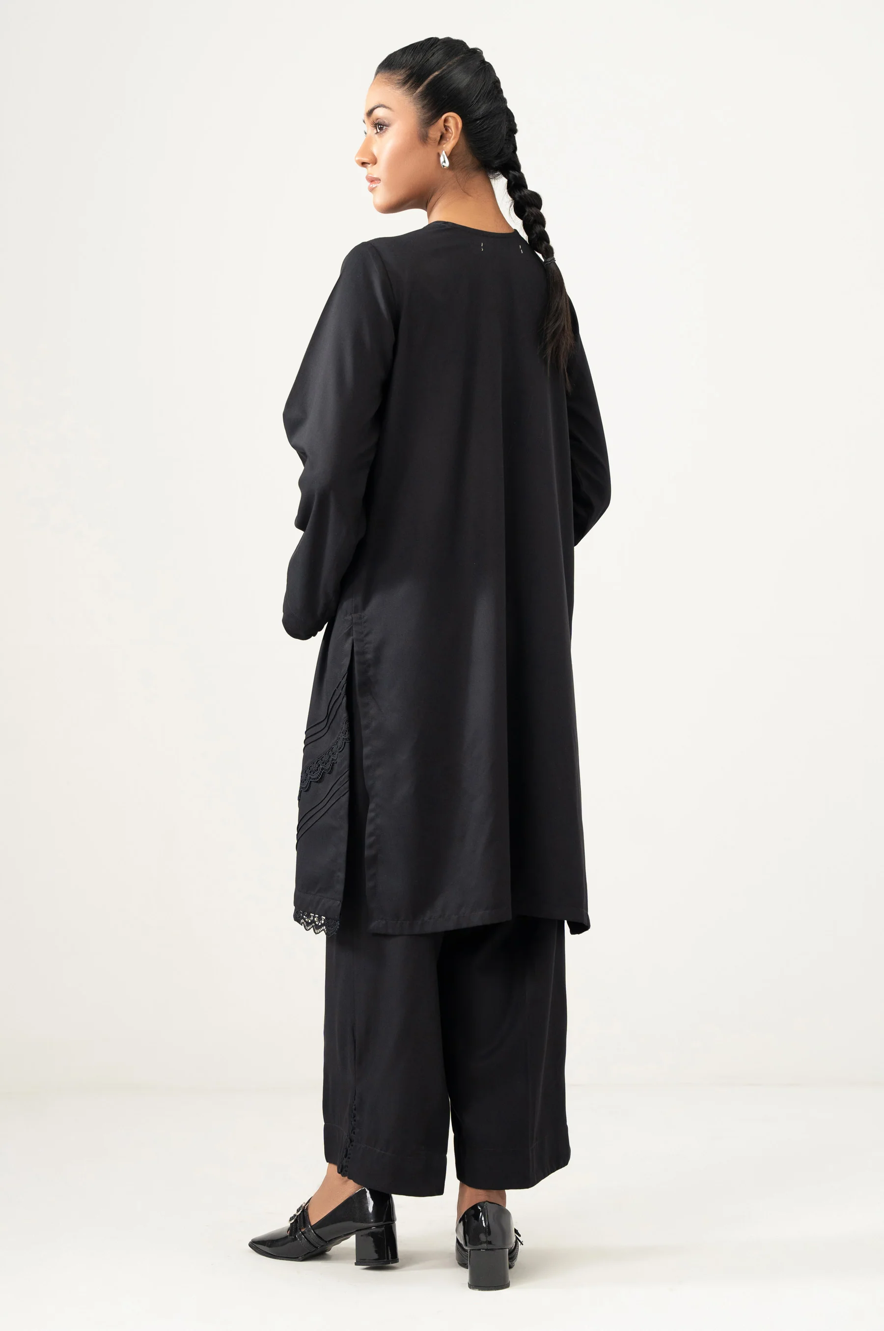 STITCHED STYLIZED SHIRT BOTTOM - Image 6