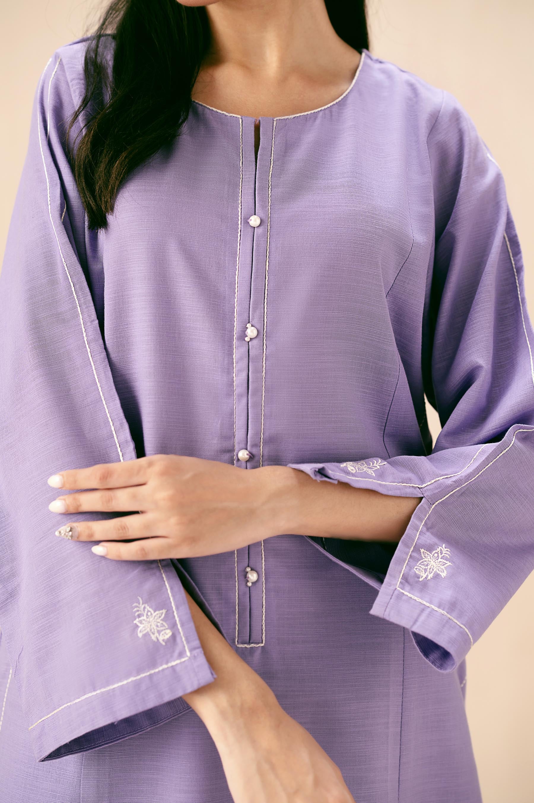 EMBROIDERED SUIT - Image 2