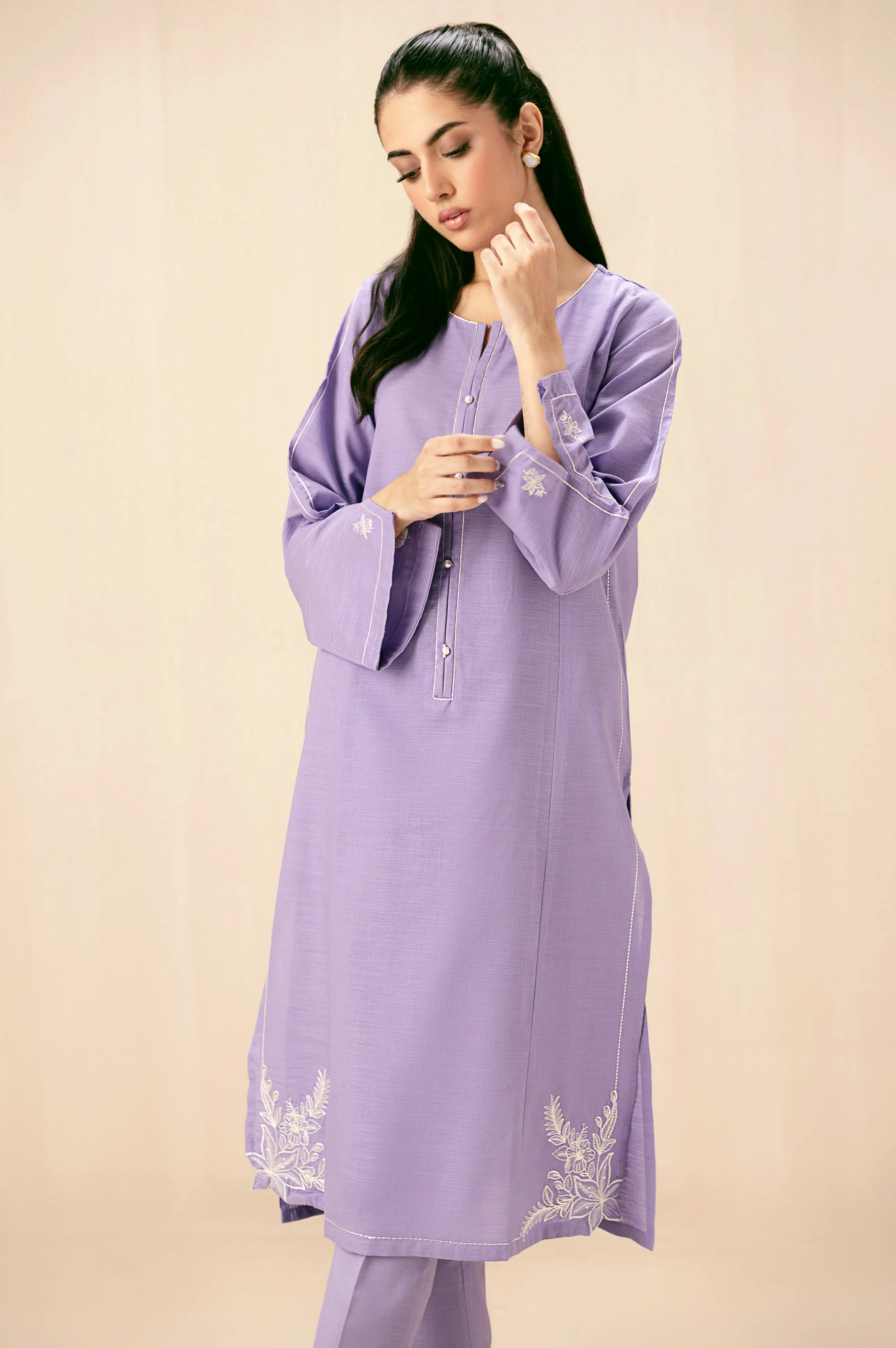 EMBROIDERED SUIT - Image 5