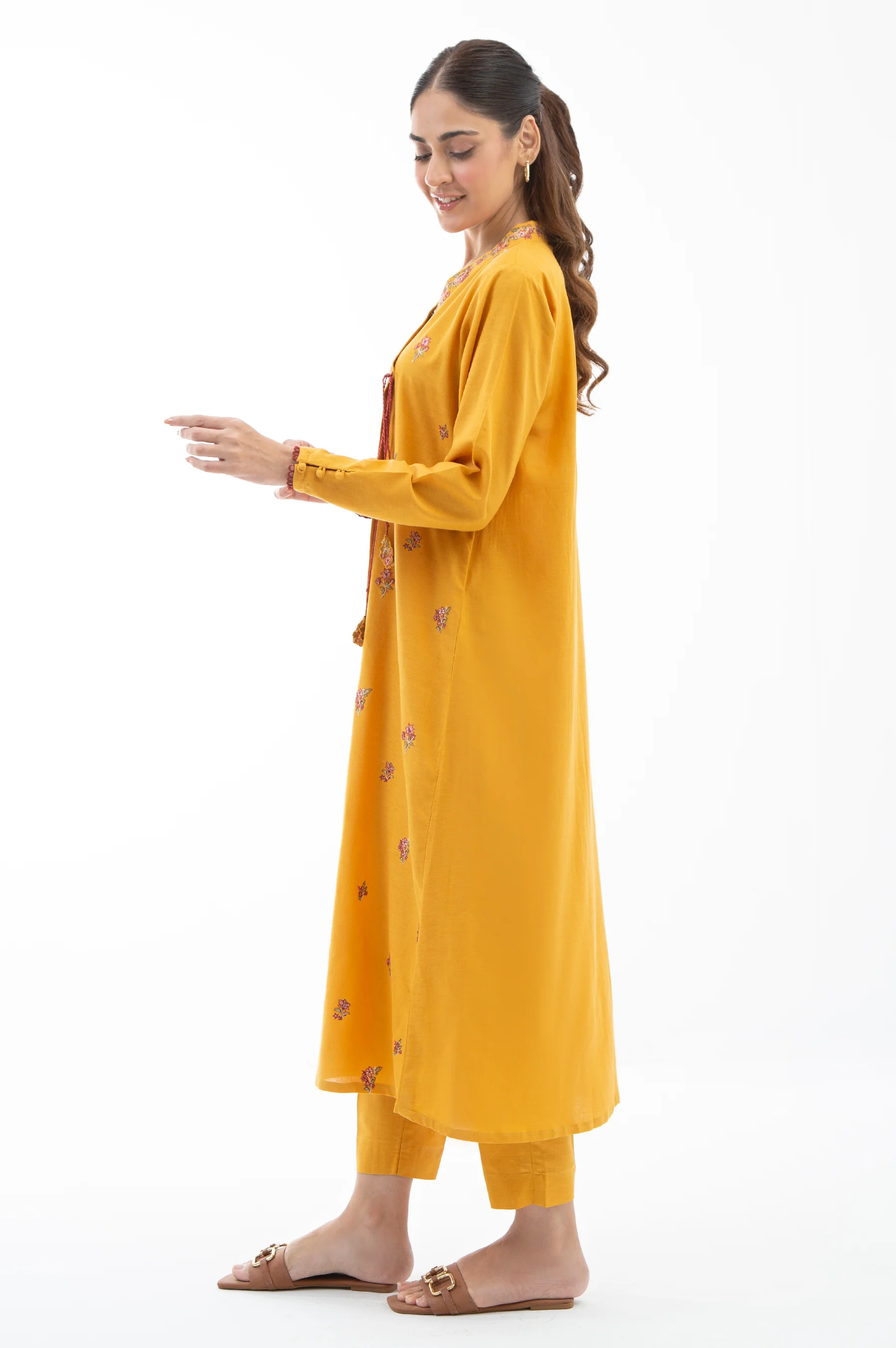 EMBROIDERED CAMBRIC STITCHED SHIRT BOTTOM - Image 4