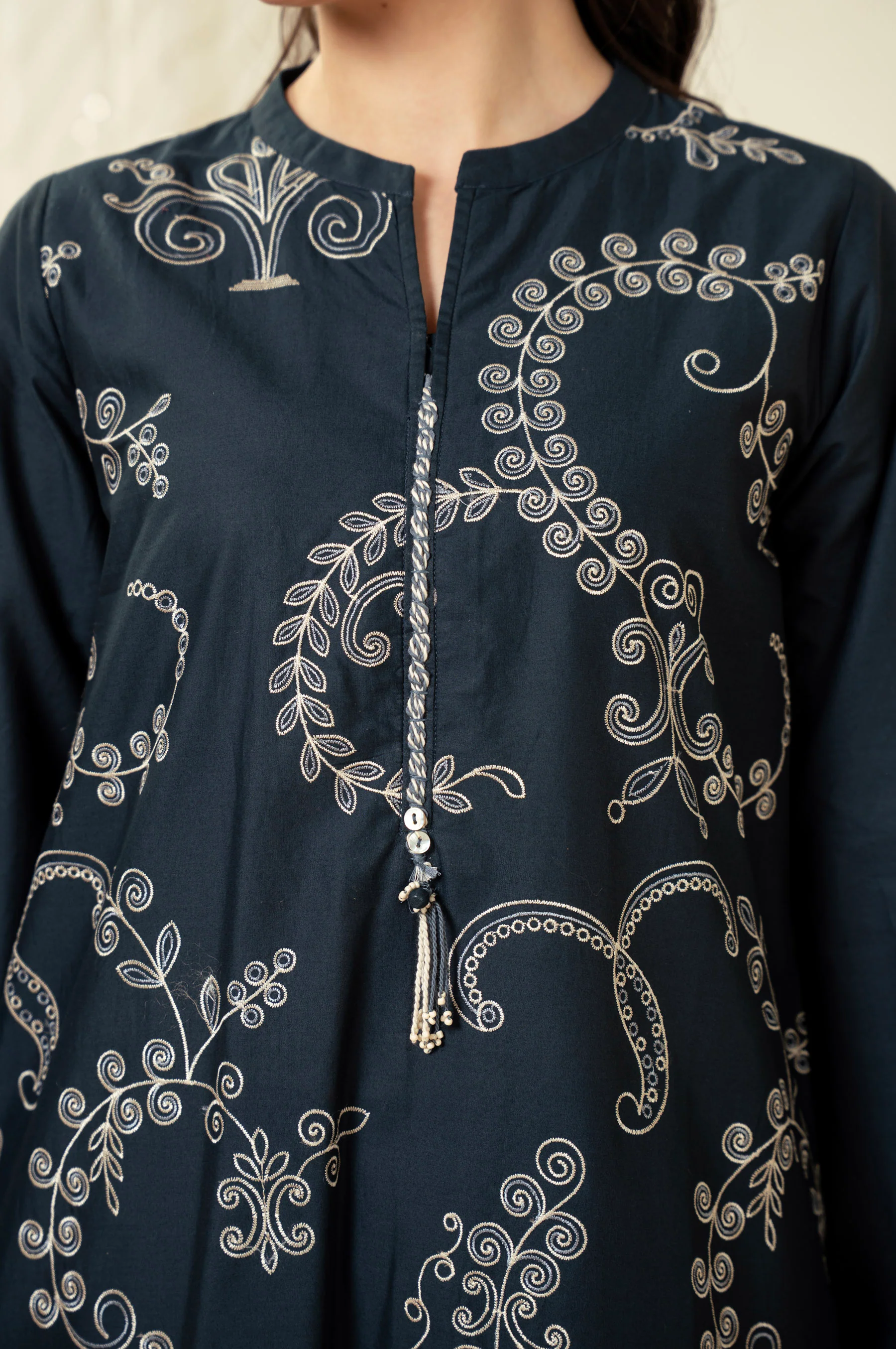 STITCHED EMBROIDERED SHIRT BOTTOM - Image 2