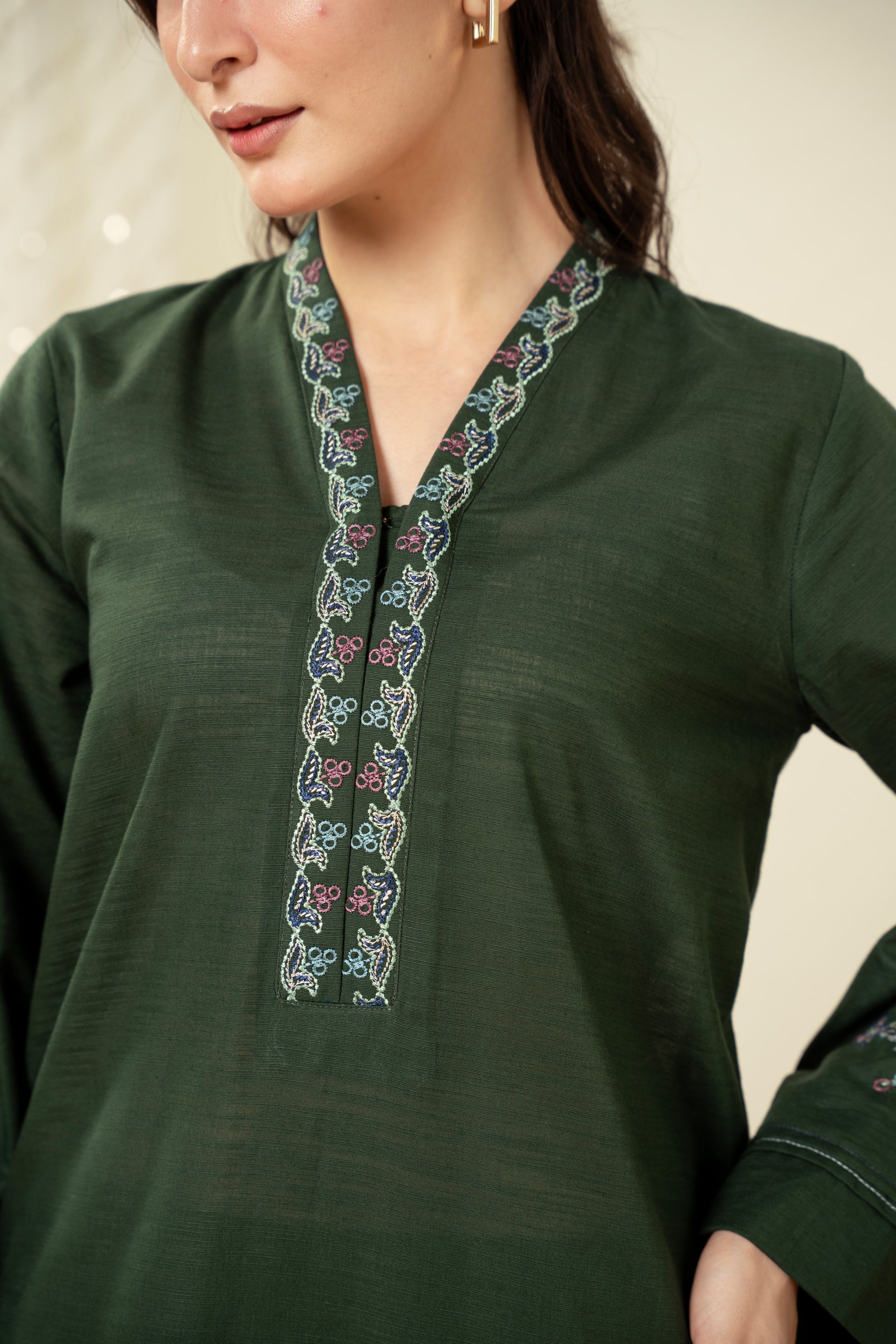 EMBROIDERED SUIT - Image 3