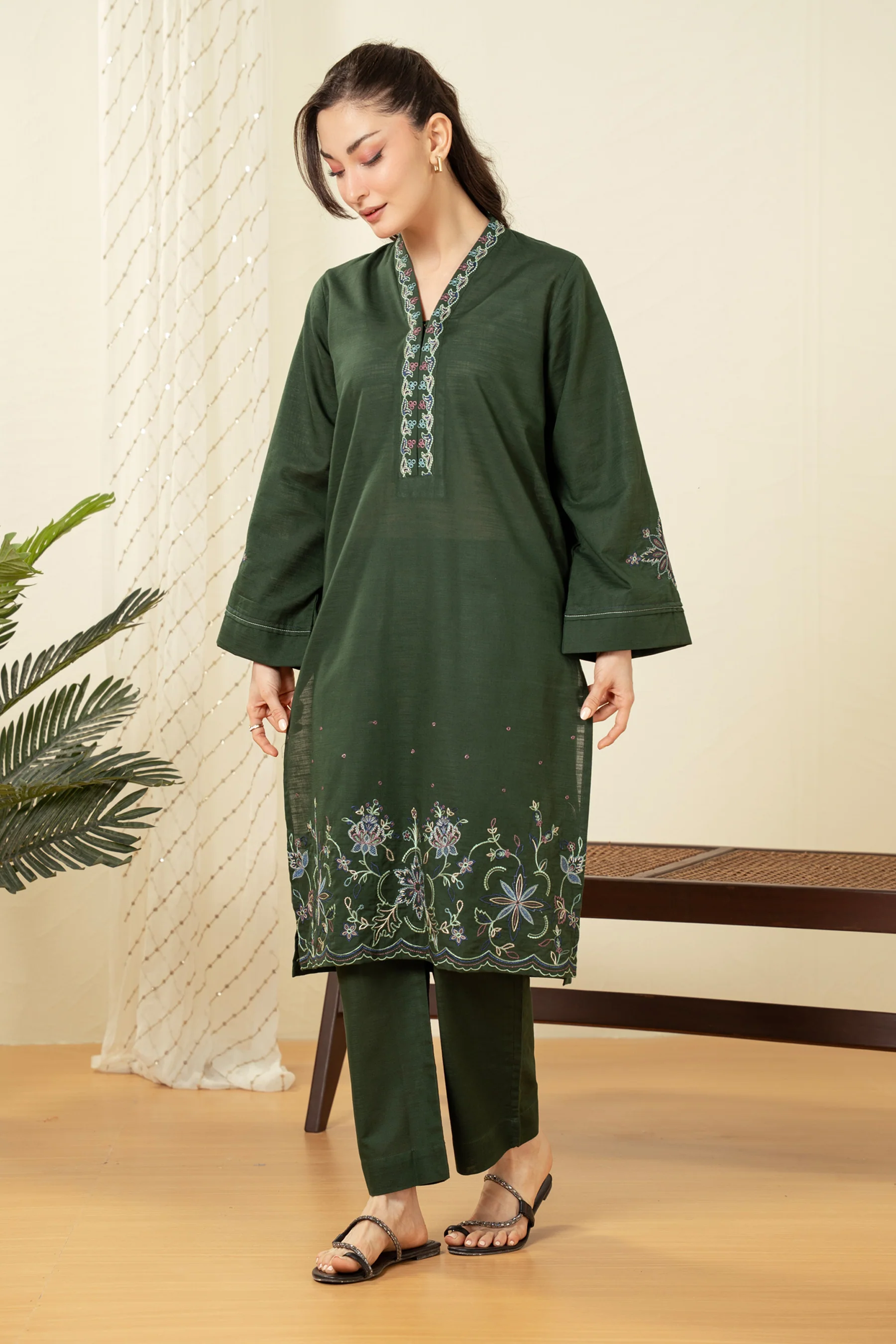 EMBROIDERED SUIT - Image 5