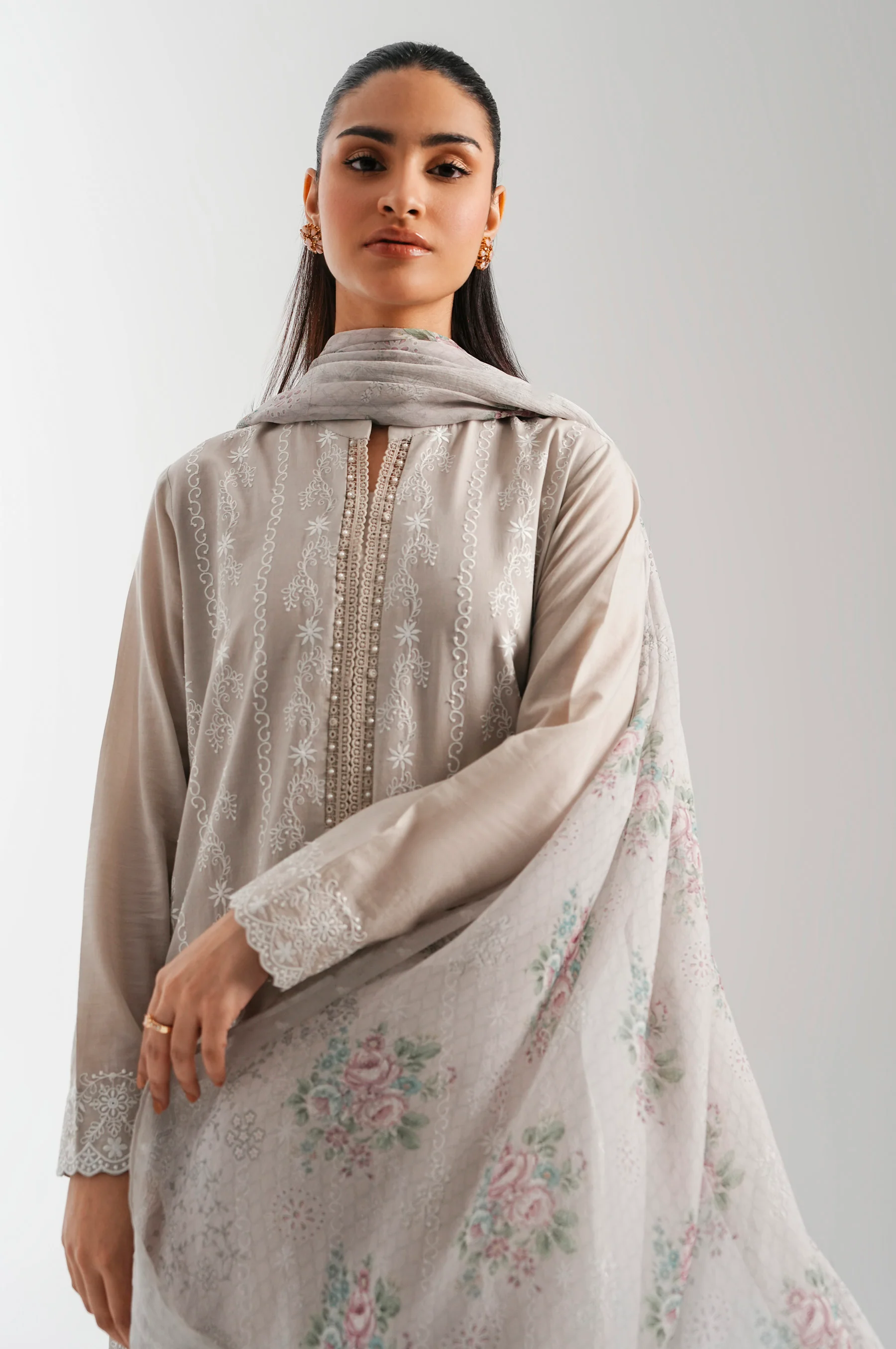 STITCHED CHIKANKARI SHIRT BOTTOM - Image 3