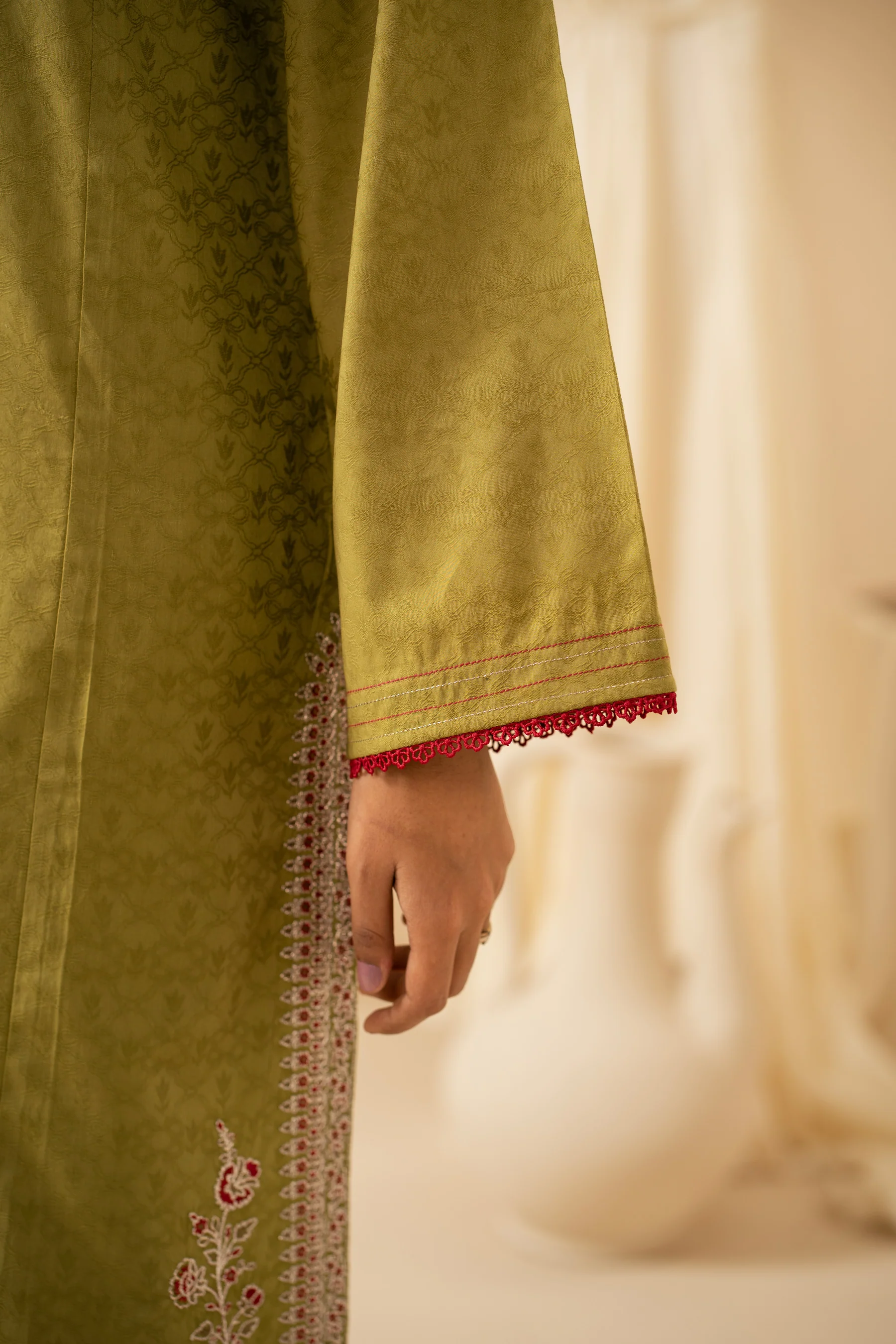 STITCHED EMBROIDERED JACQUARD SUIT - Image 3