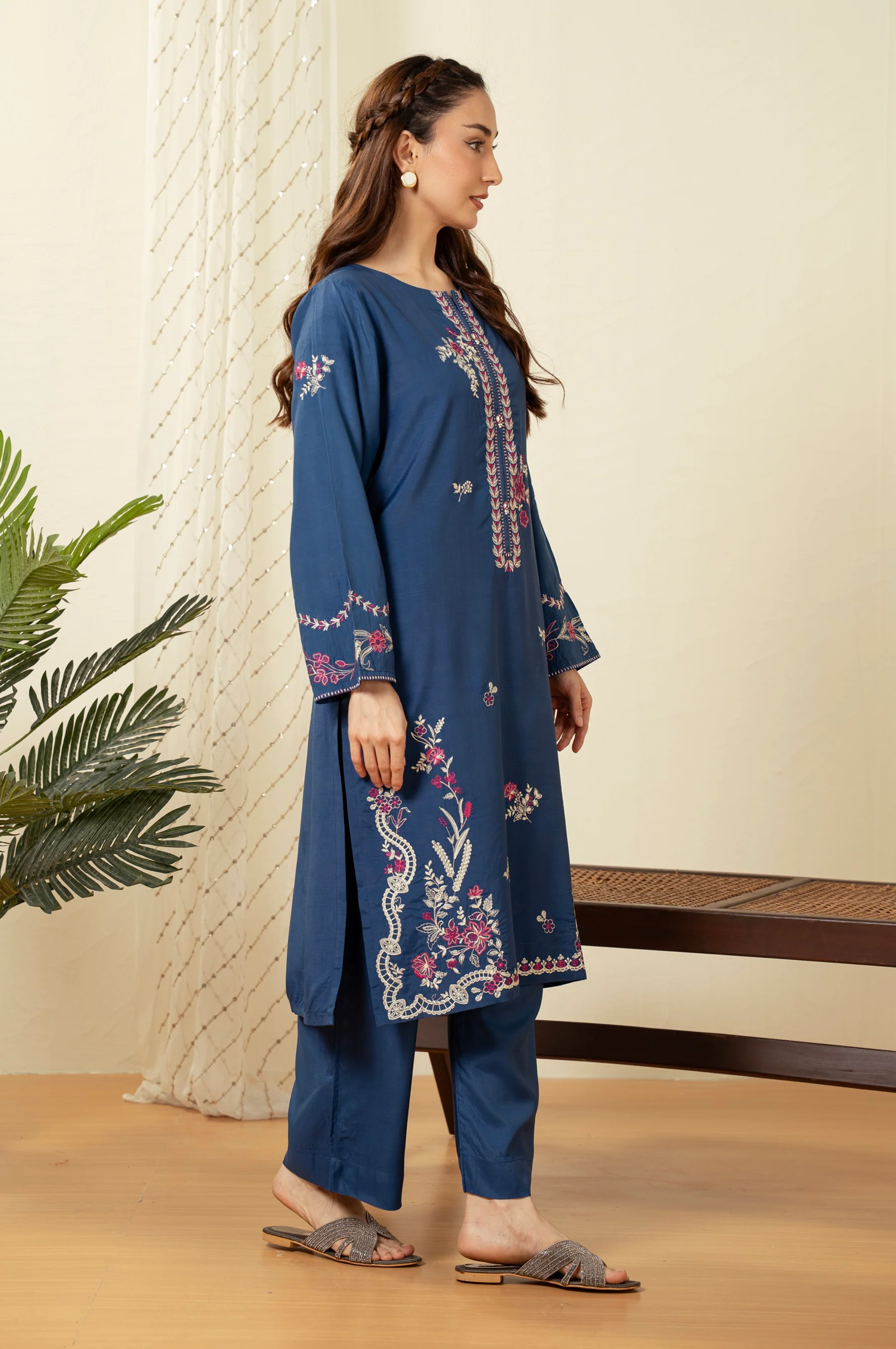 STITCHED DYED EMBROIDERED SUIT - Image 4