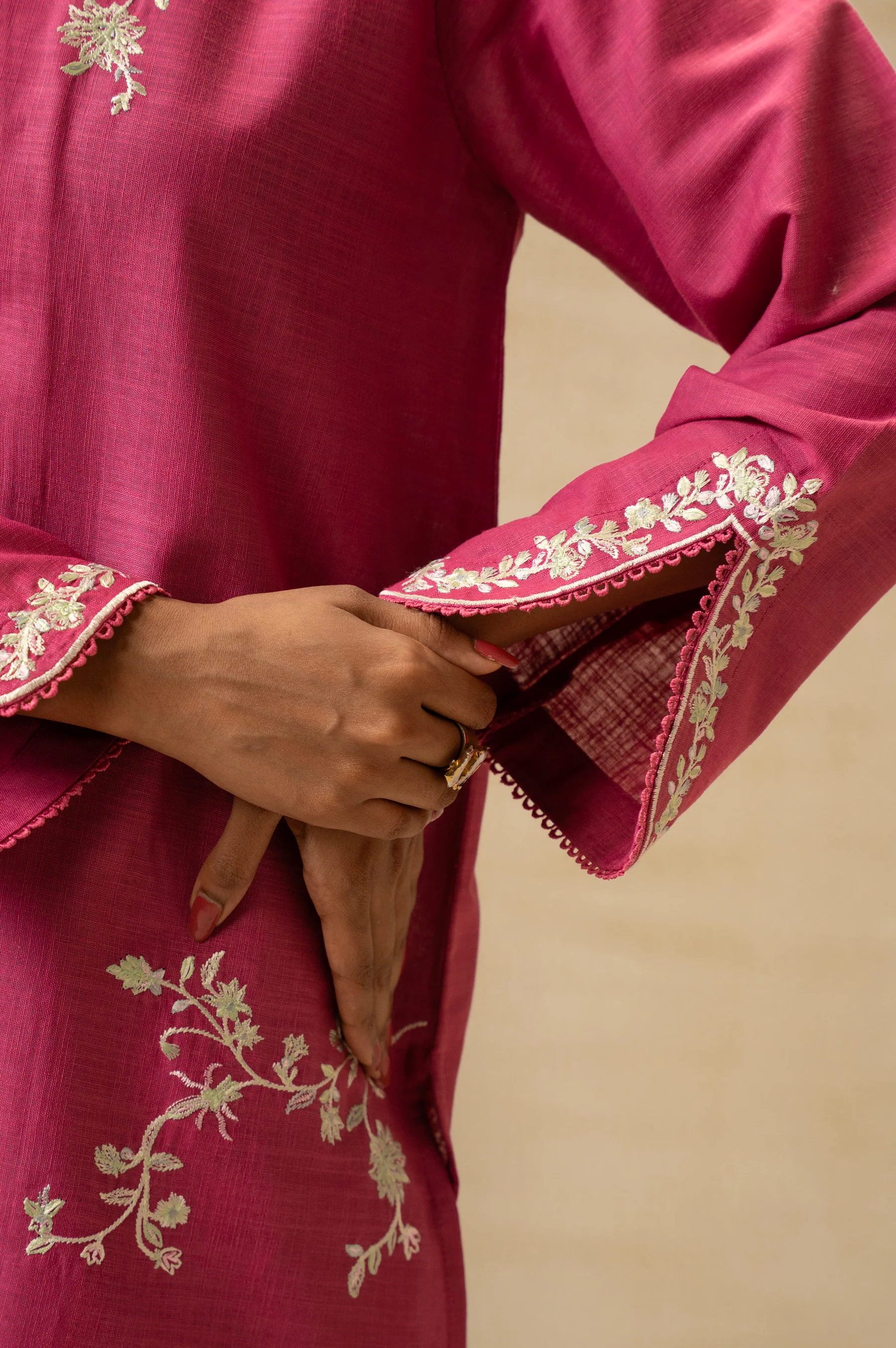 STITCHED EMBROIDERED SUIT - Image 3