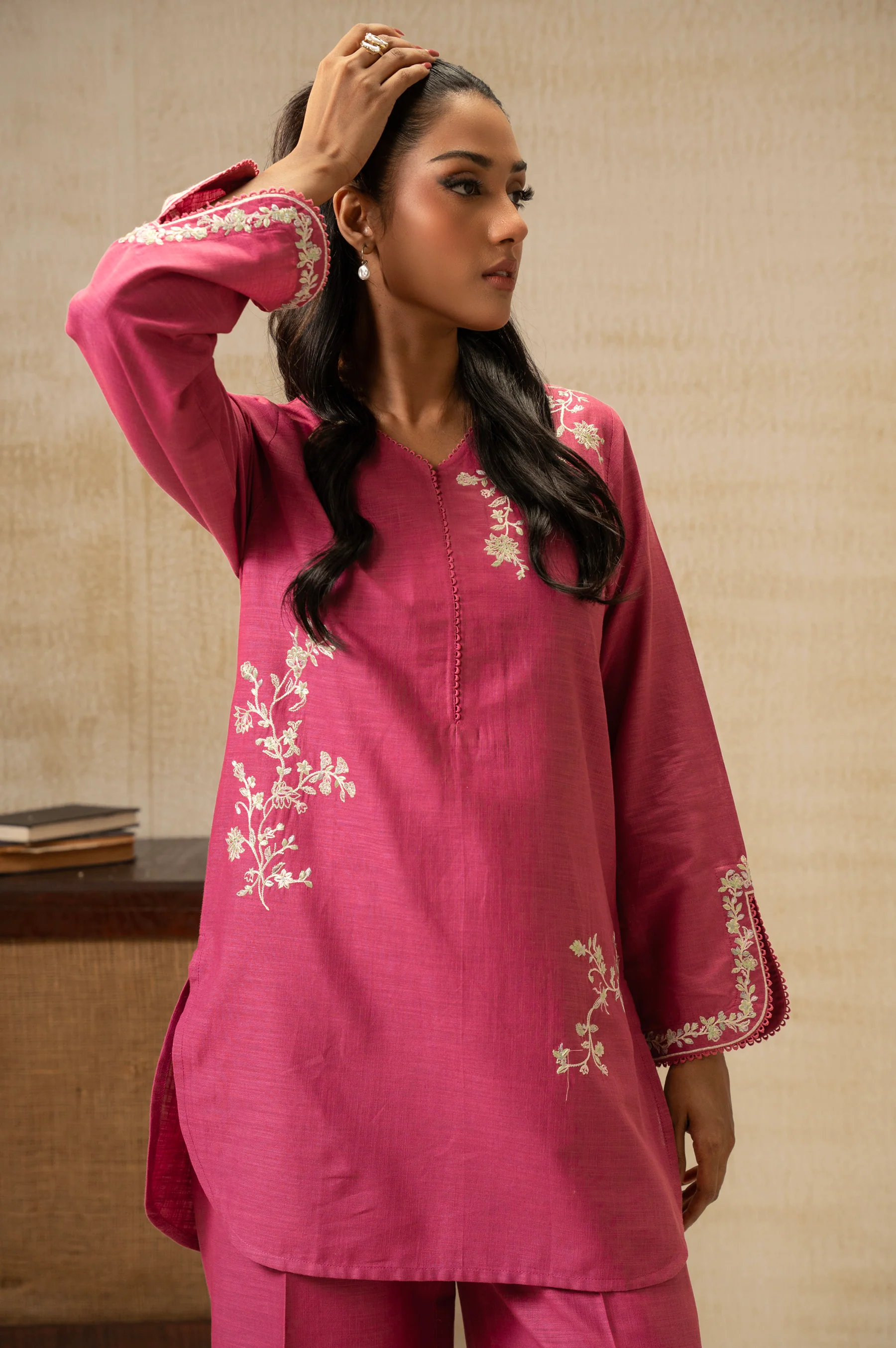 STITCHED EMBROIDERED SUIT - Image 6