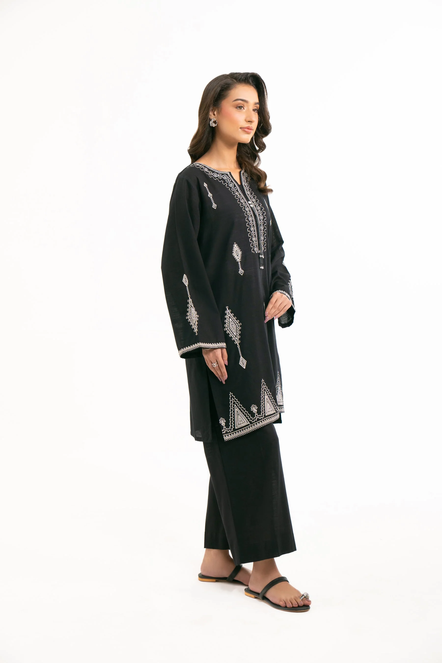 EMBROIDERED SUIT (FACTORY E-OUTLET) - Image 5