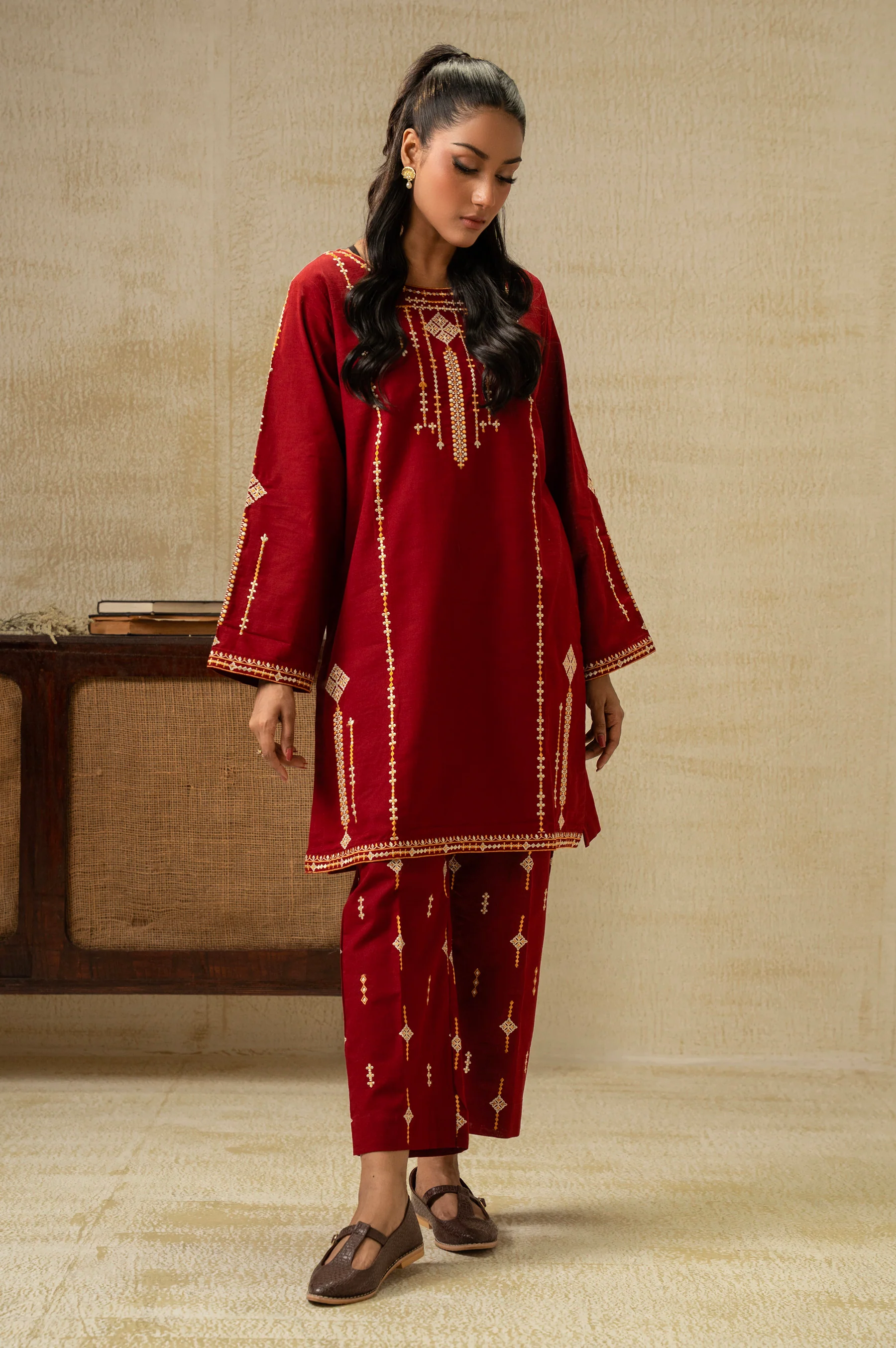 EMBROIDERED SUIT - Image 5