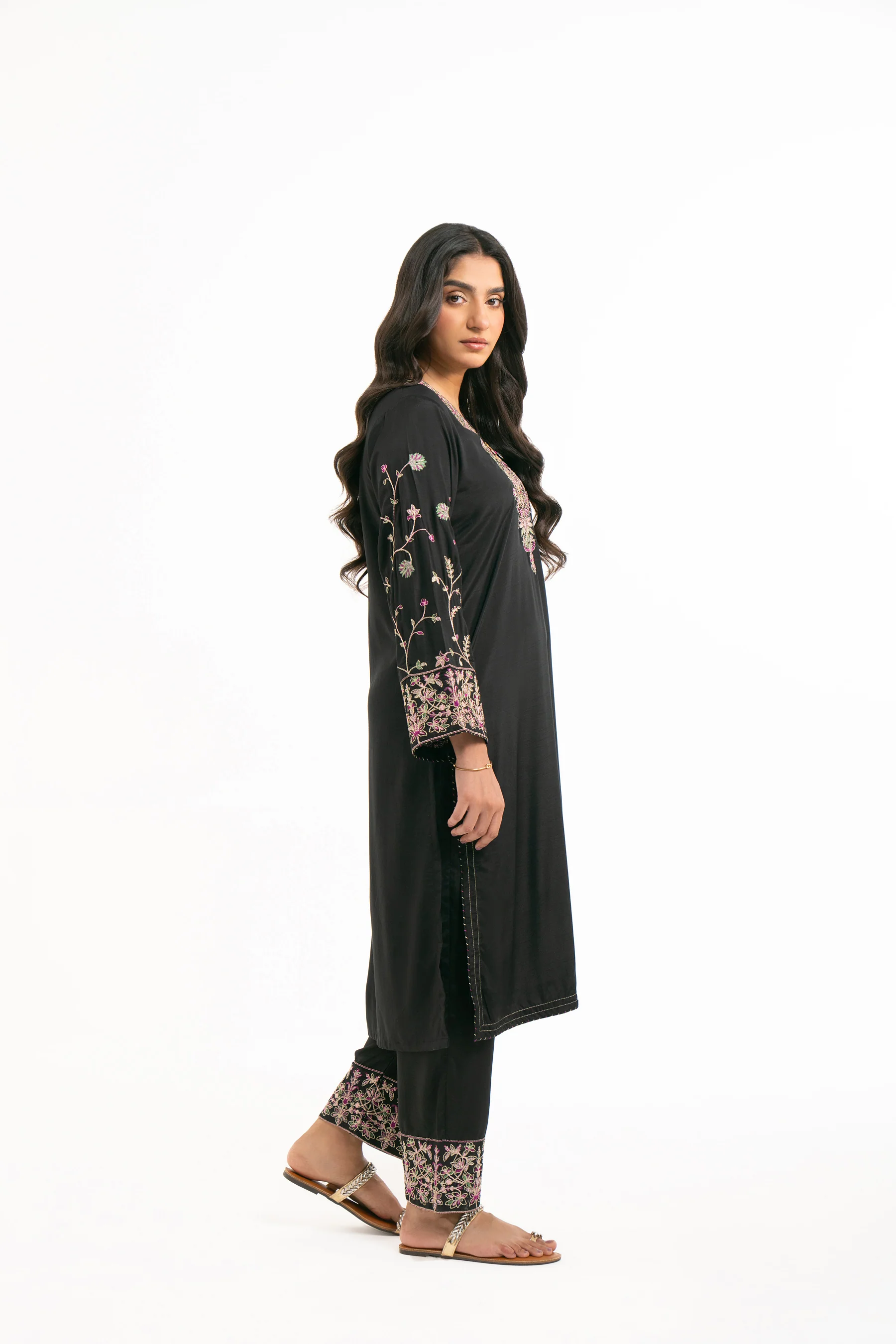 EMBROIDERED SUIT - Image 5