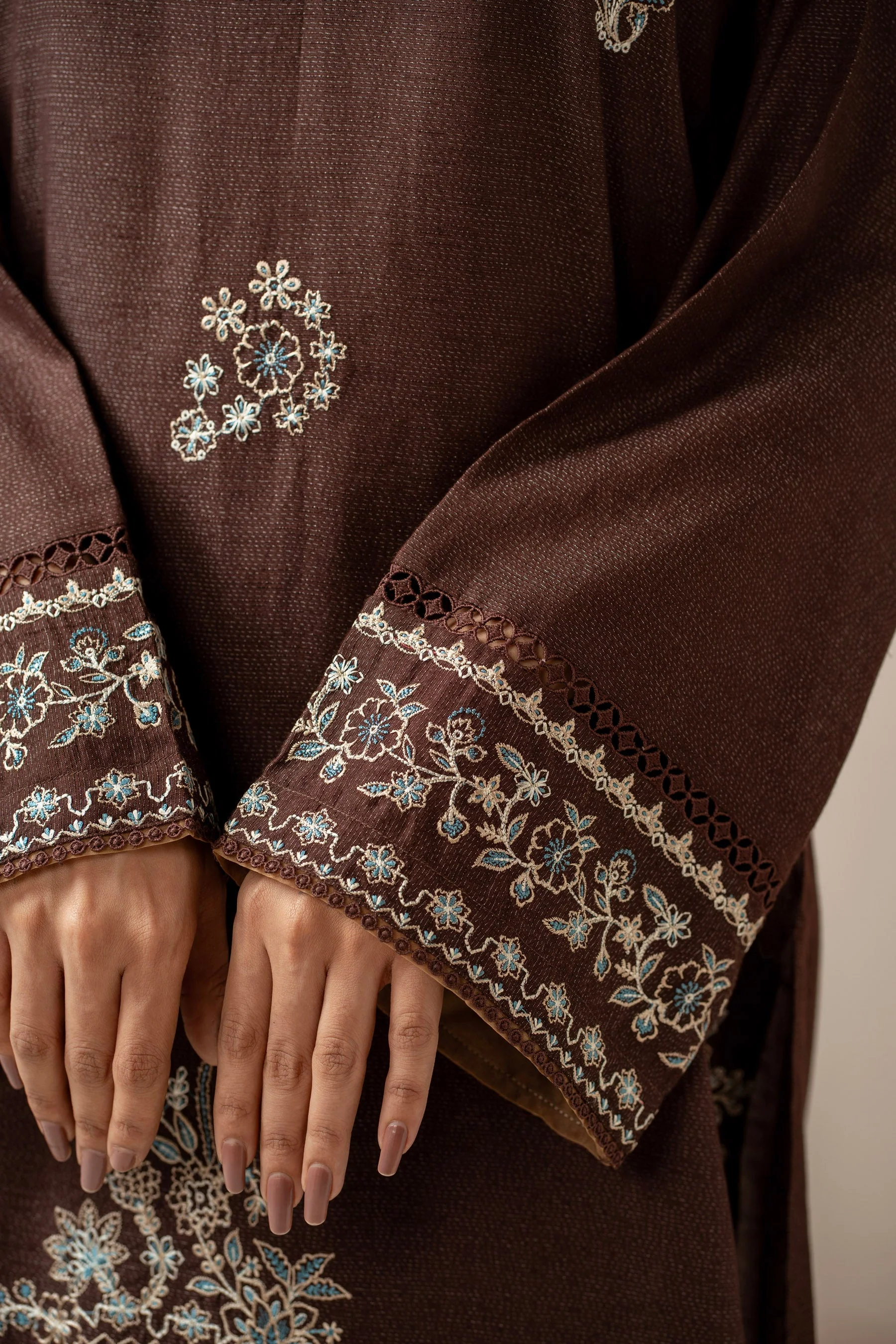 STITCHED EMBROIDERED SHIRT BOTTOM (FACTORY E-OUTLET) - Image 3