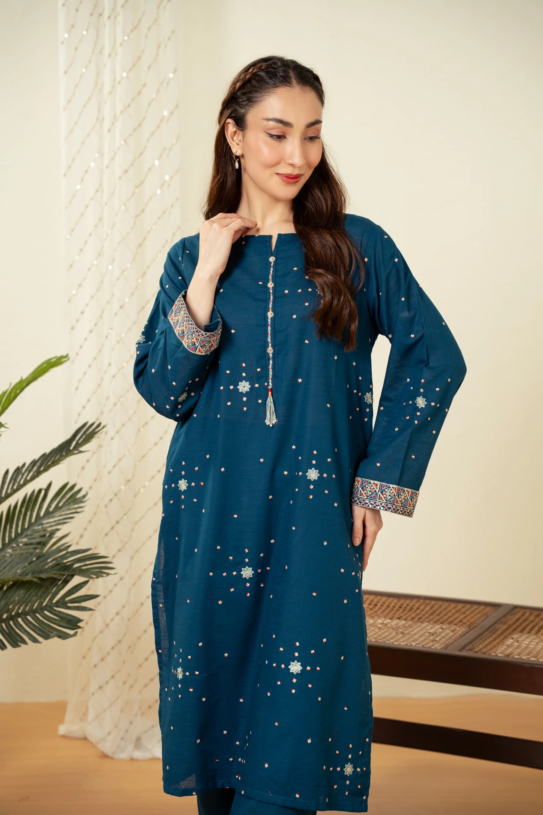 EMBROIDERED SUIT - Image 4