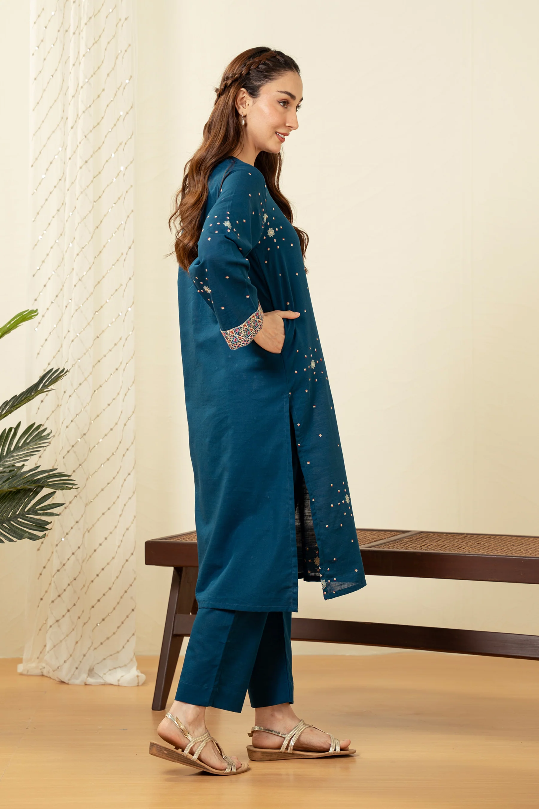 EMBROIDERED SUIT - Image 5