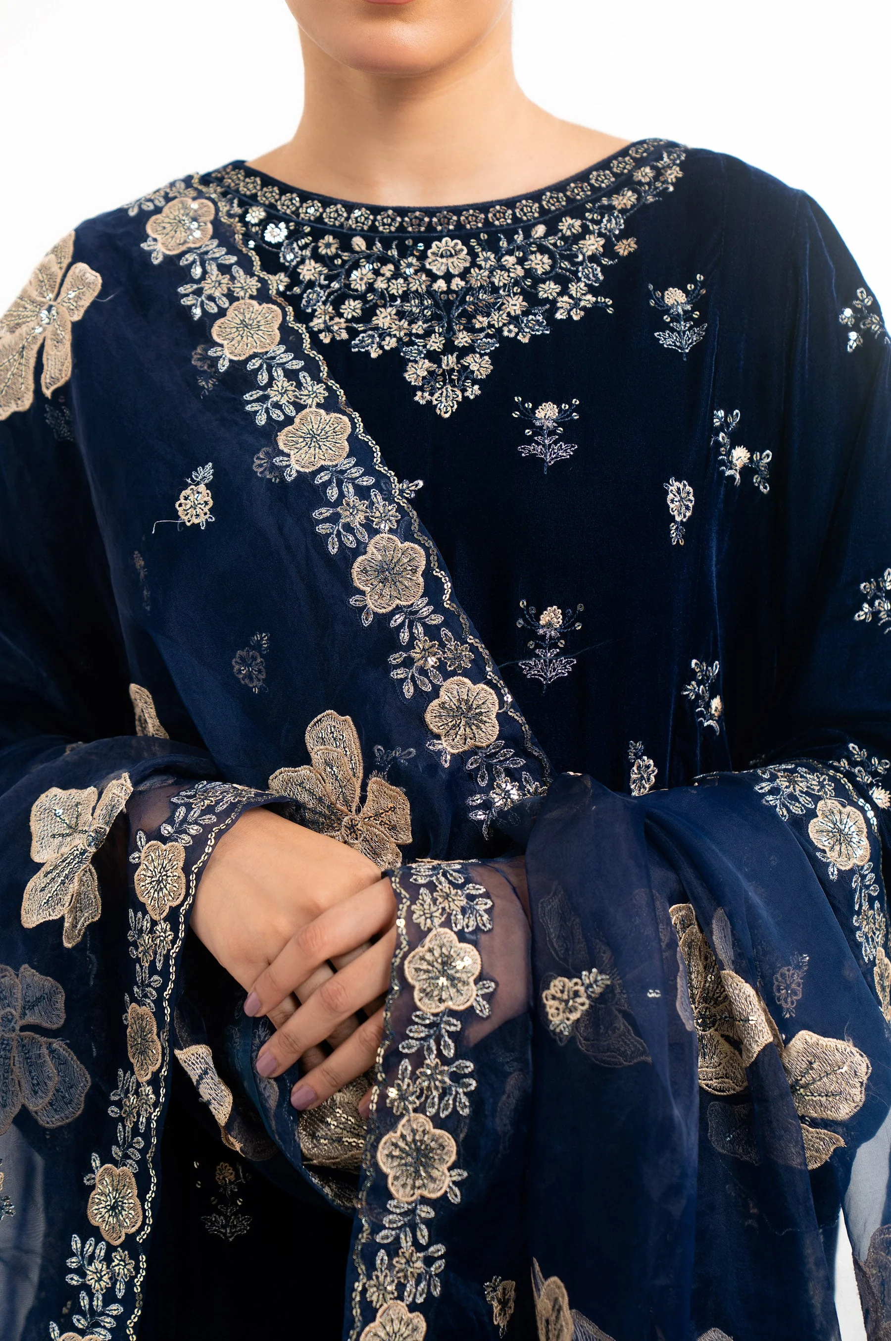 EMBROIDERED VELVET STITCHED SHIRT DUPATTA - Image 2