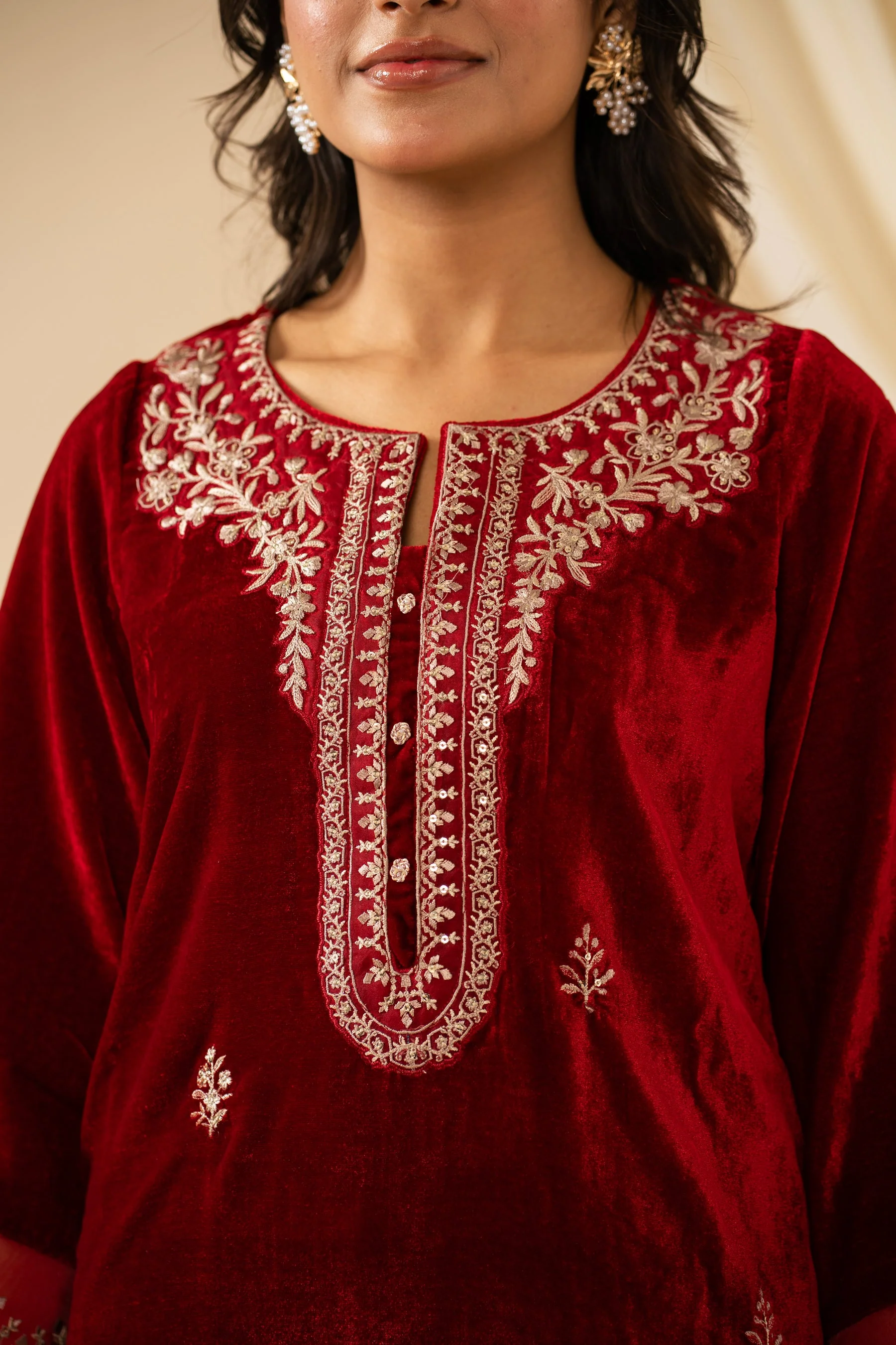 STITCHED EMBROIDERED VELVET SHIRT BOTTOM (FACTORY E-OUTLET) - Image 2