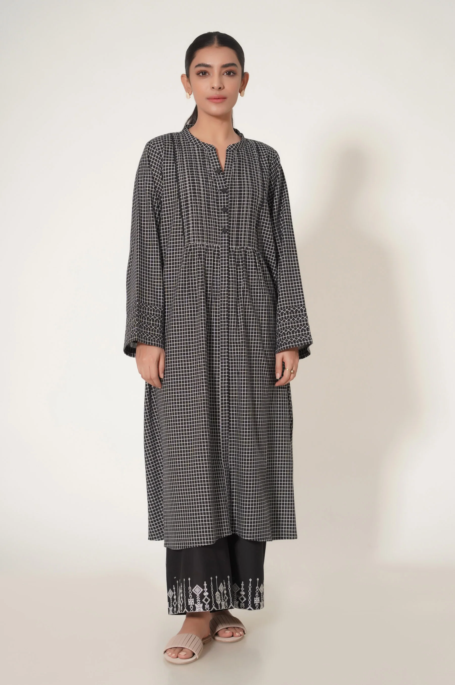 Stitched 2 Piece Yarn Dyed Embroidered Suit - Image 2