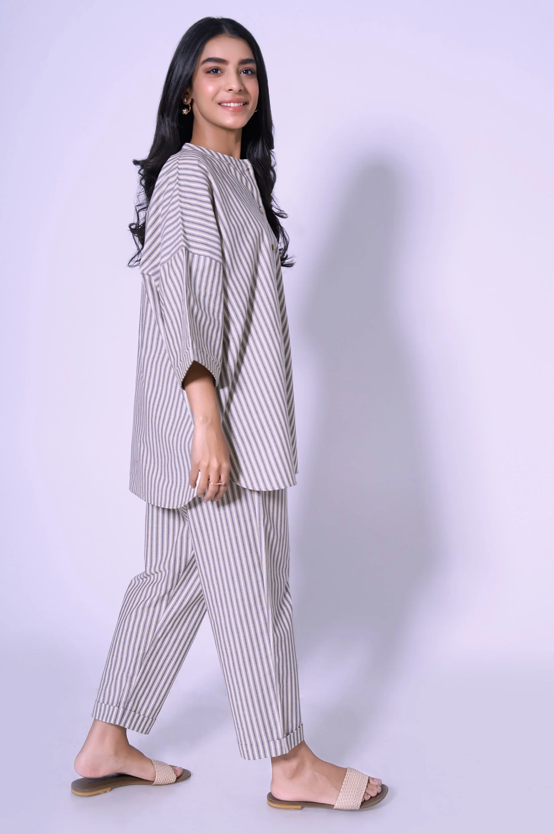 Stitched 2 Piece Yarn Dyed Co-ord Set - Image 3