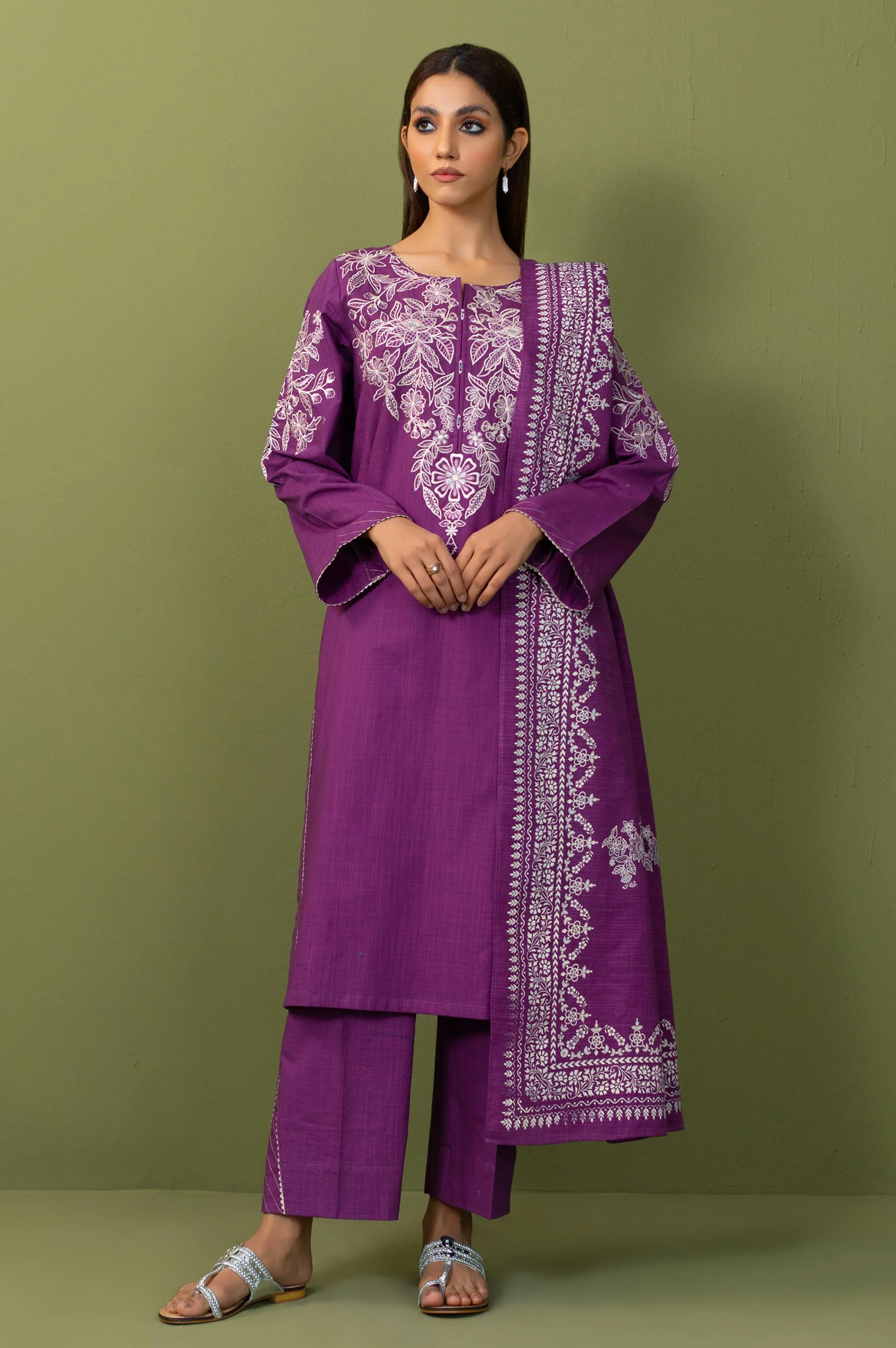 EMBROIDERED SUIT