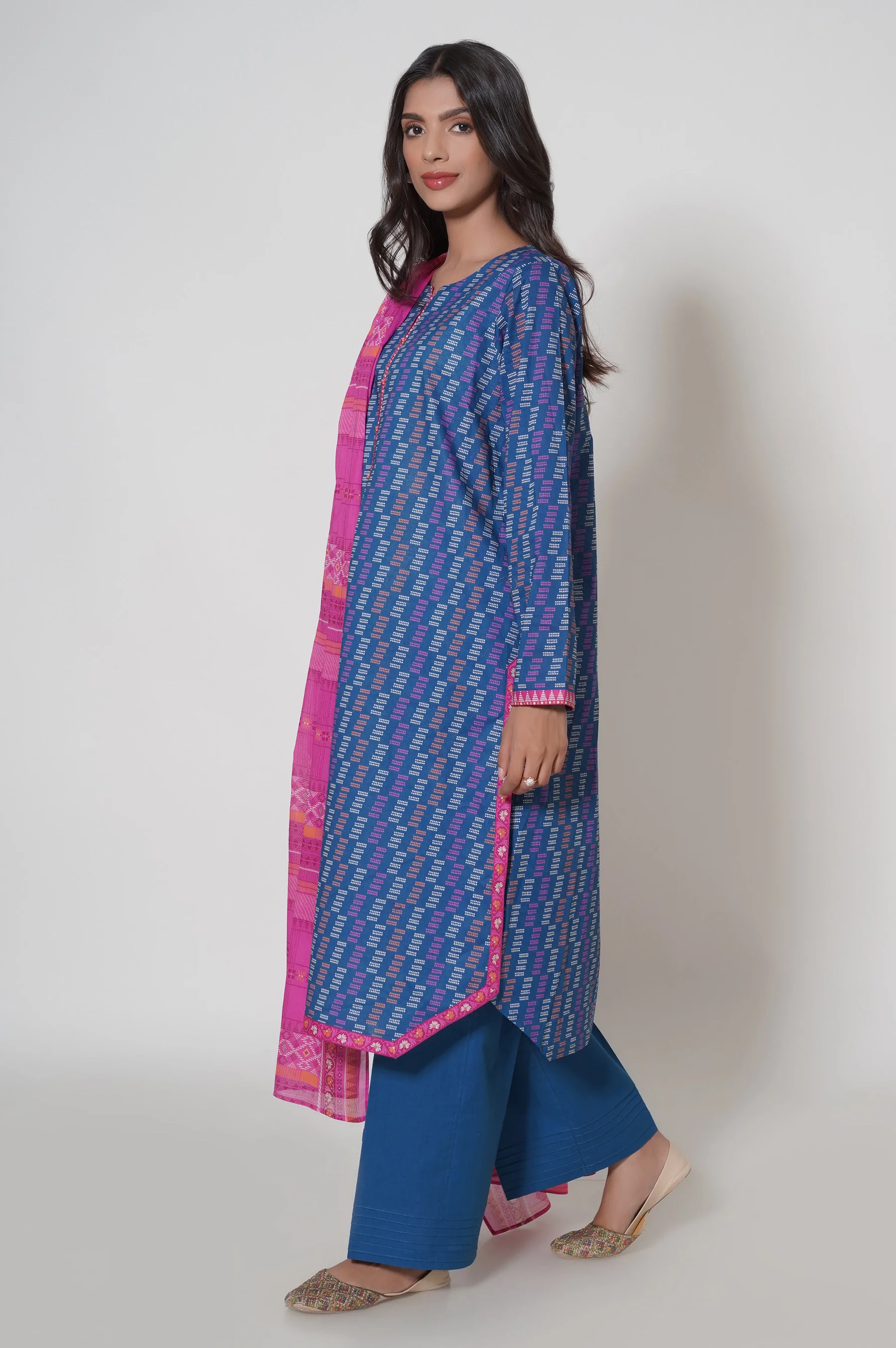 Stitched 3 Piece Cambric Suit - Image 5