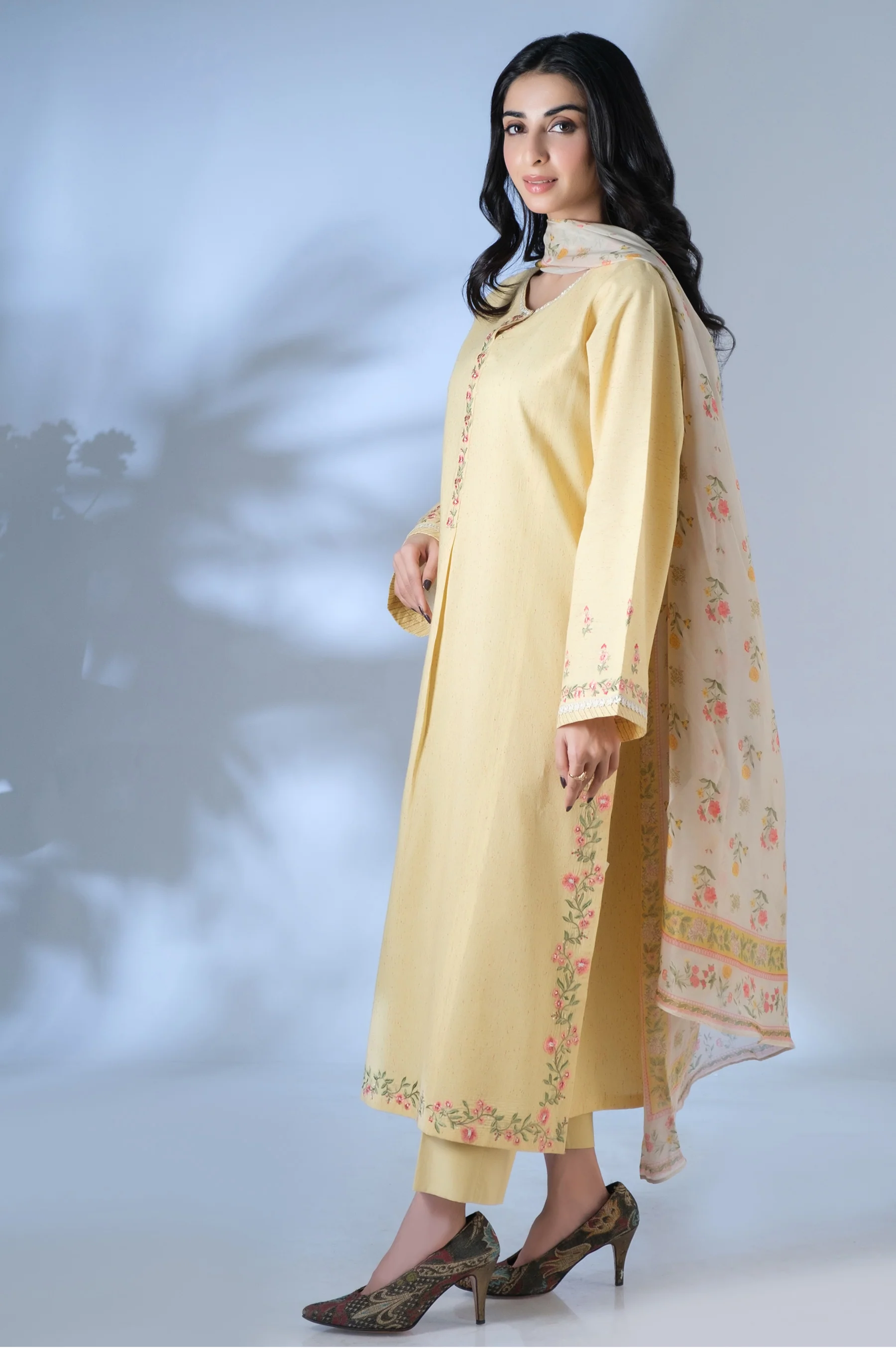 Stitched 3 Piece Cambric Suit - Image 5