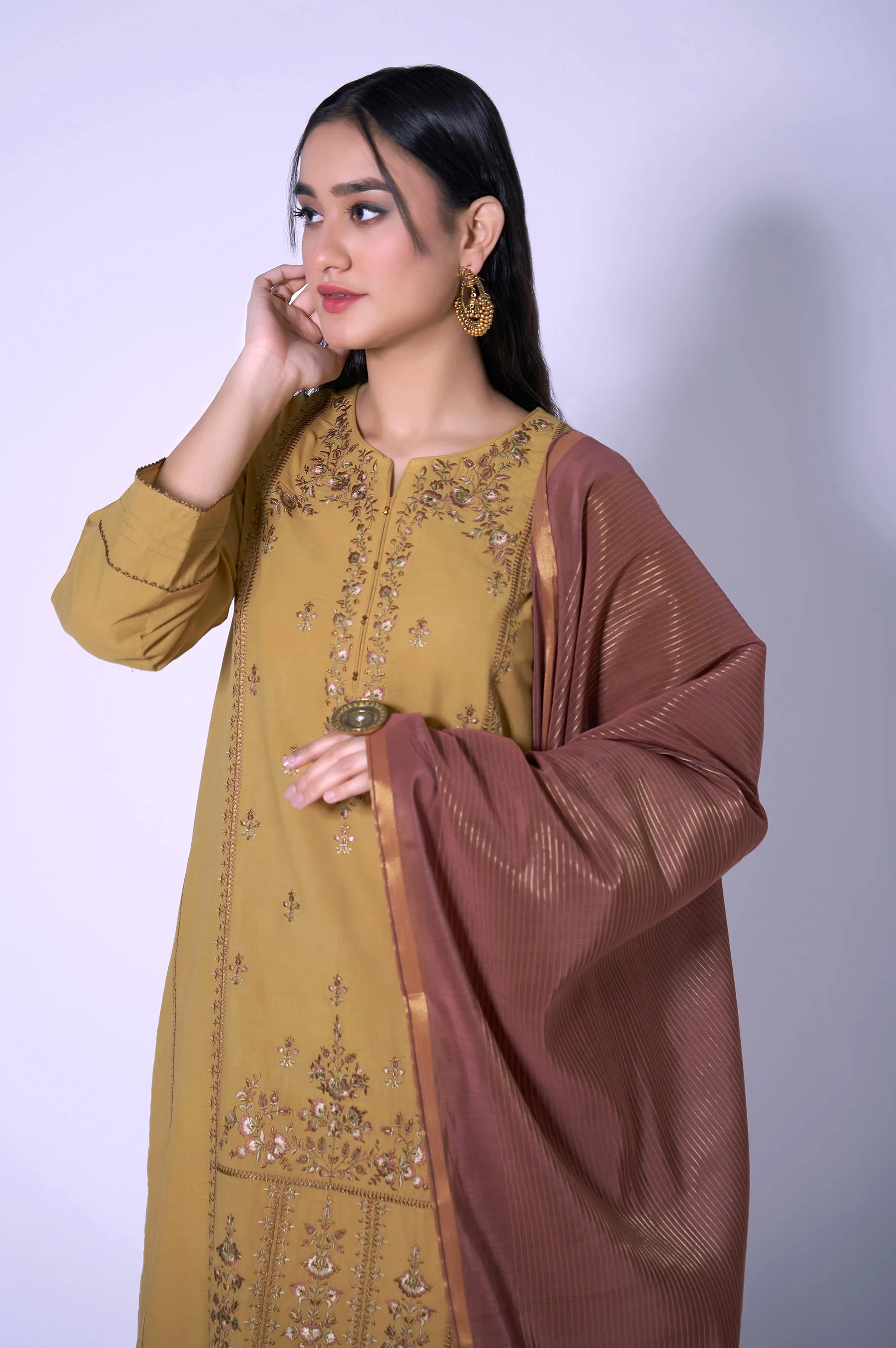 Stitched 3 Piece Cambric Embroidered Outfit - Image 2