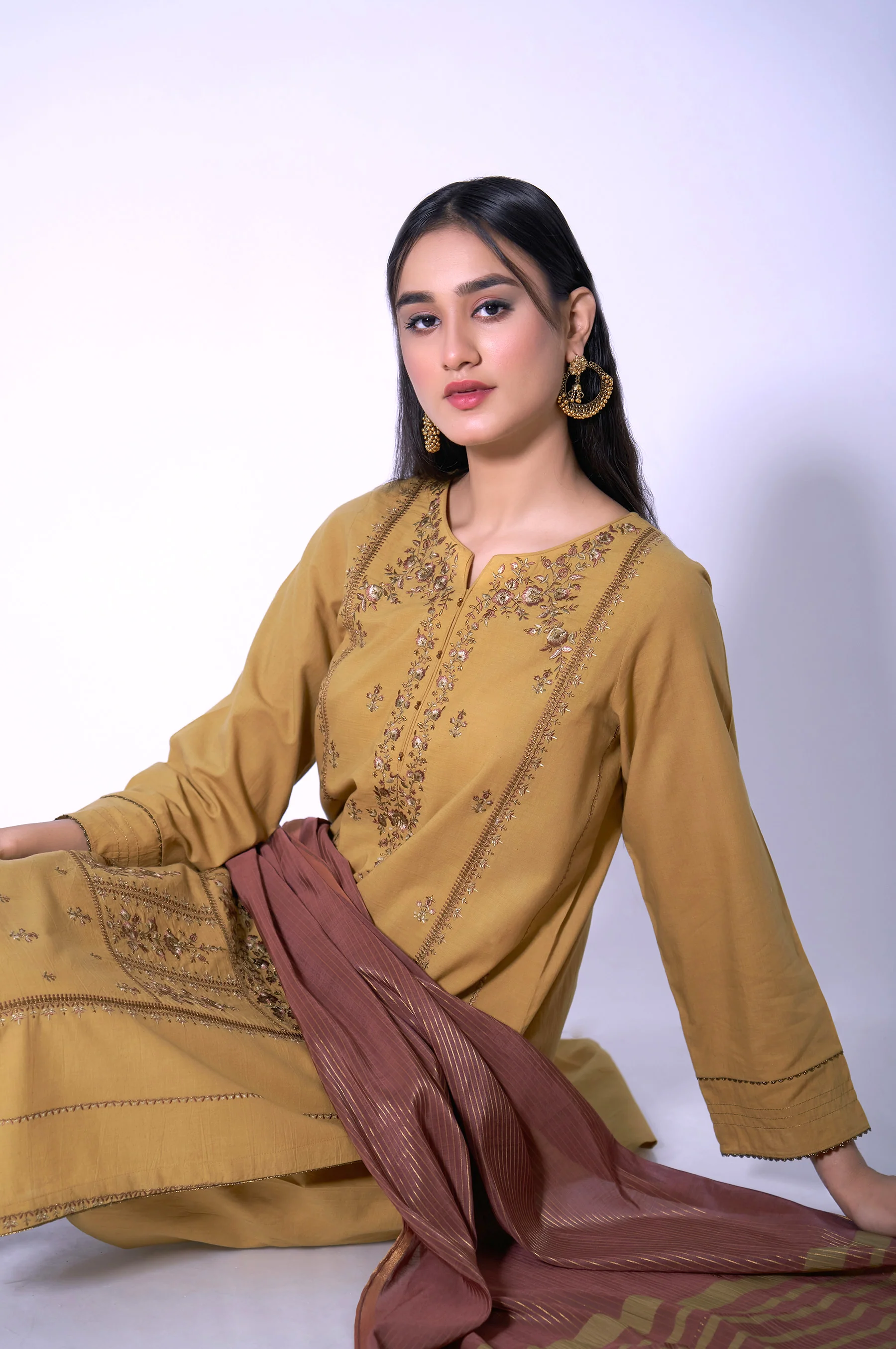 Stitched 3 Piece Cambric Embroidered Outfit - Image 4