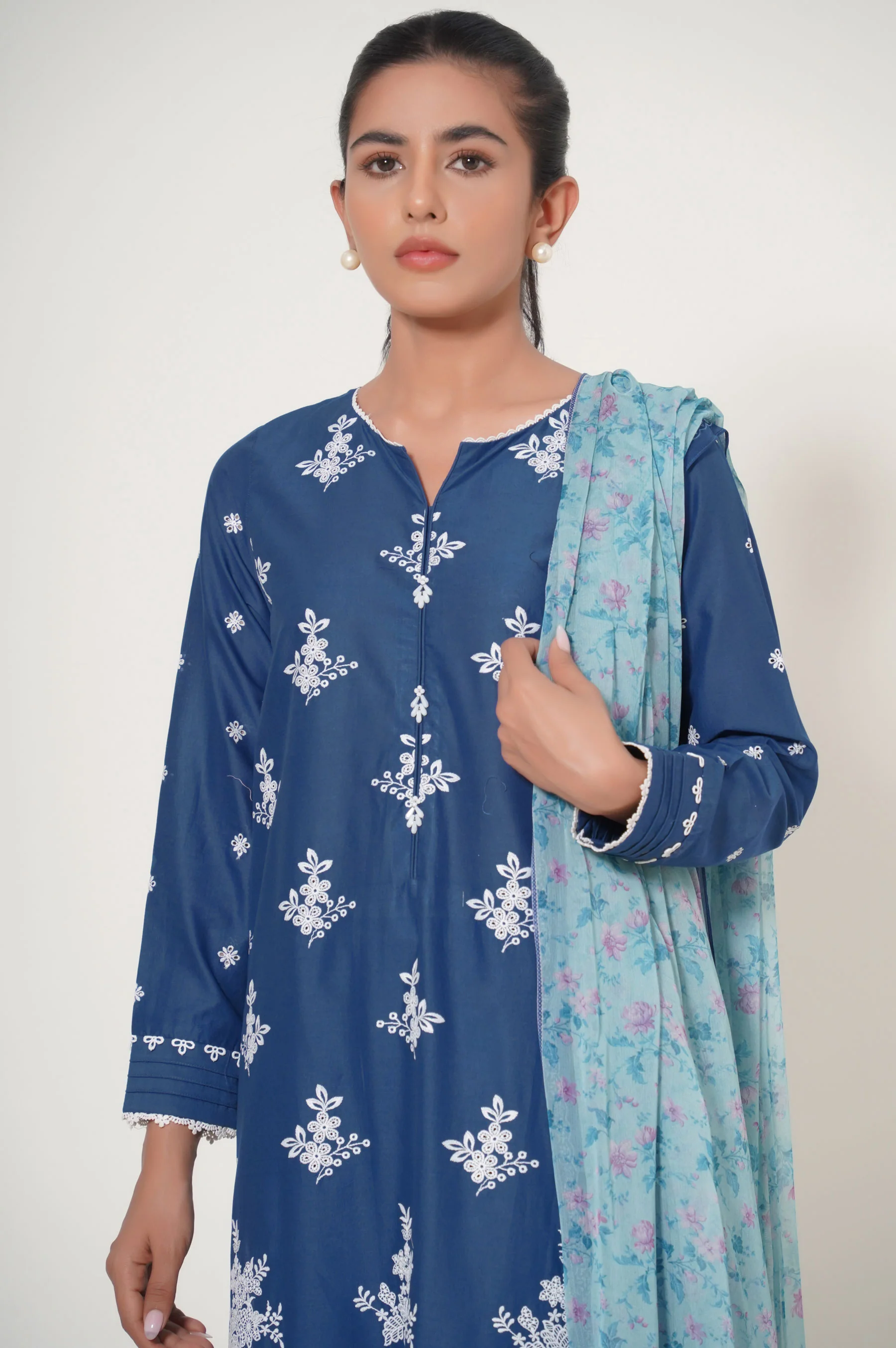 Stitched 3 Piece Chikankari Suit - Image 5